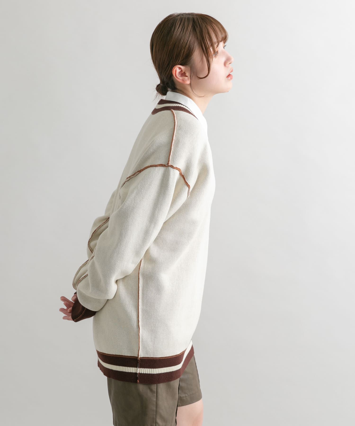  「『2サイズ展開』リバーシブルVネックニット」|ニット・セーター|