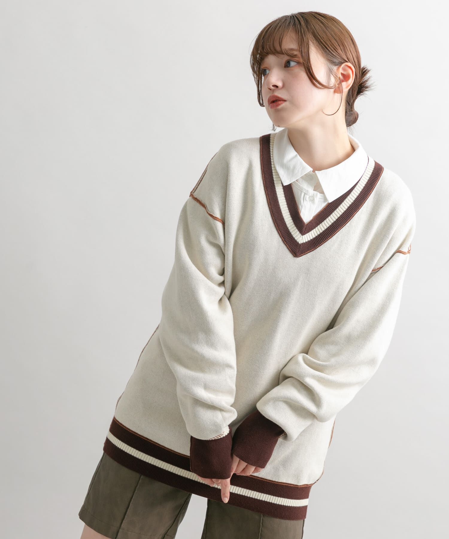  「『2サイズ展開』リバーシブルVネックニット」|ニット・セーター|