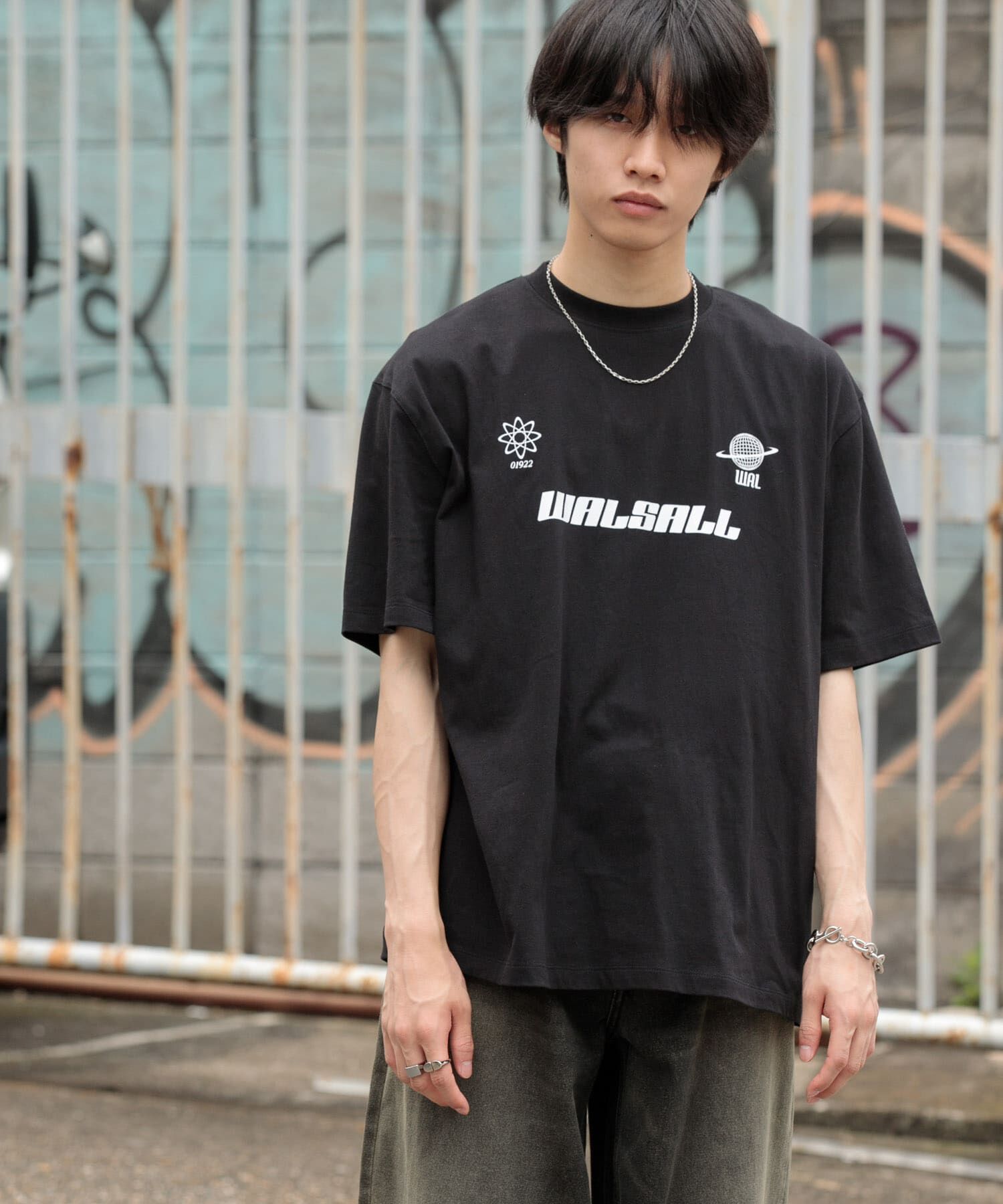 SENSE OF PLACE by URBAN RESEARCH「サッカーゲームグラフィックTシャツ(5分袖)」|Tシャツ・カットソー|