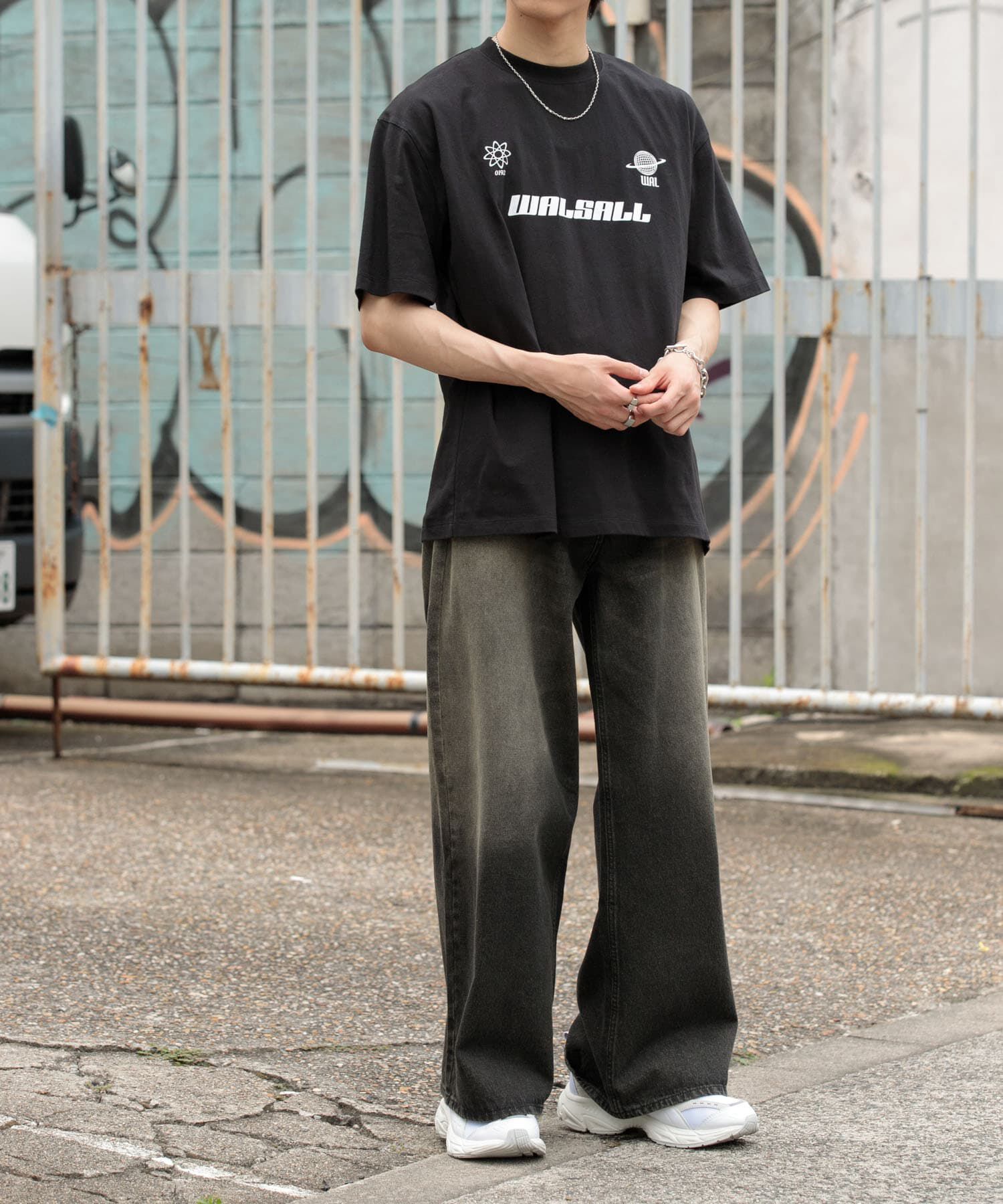 SENSE OF PLACE by URBAN RESEARCH「サッカーゲームグラフィックTシャツ(5分袖)」|Tシャツ・カットソー|