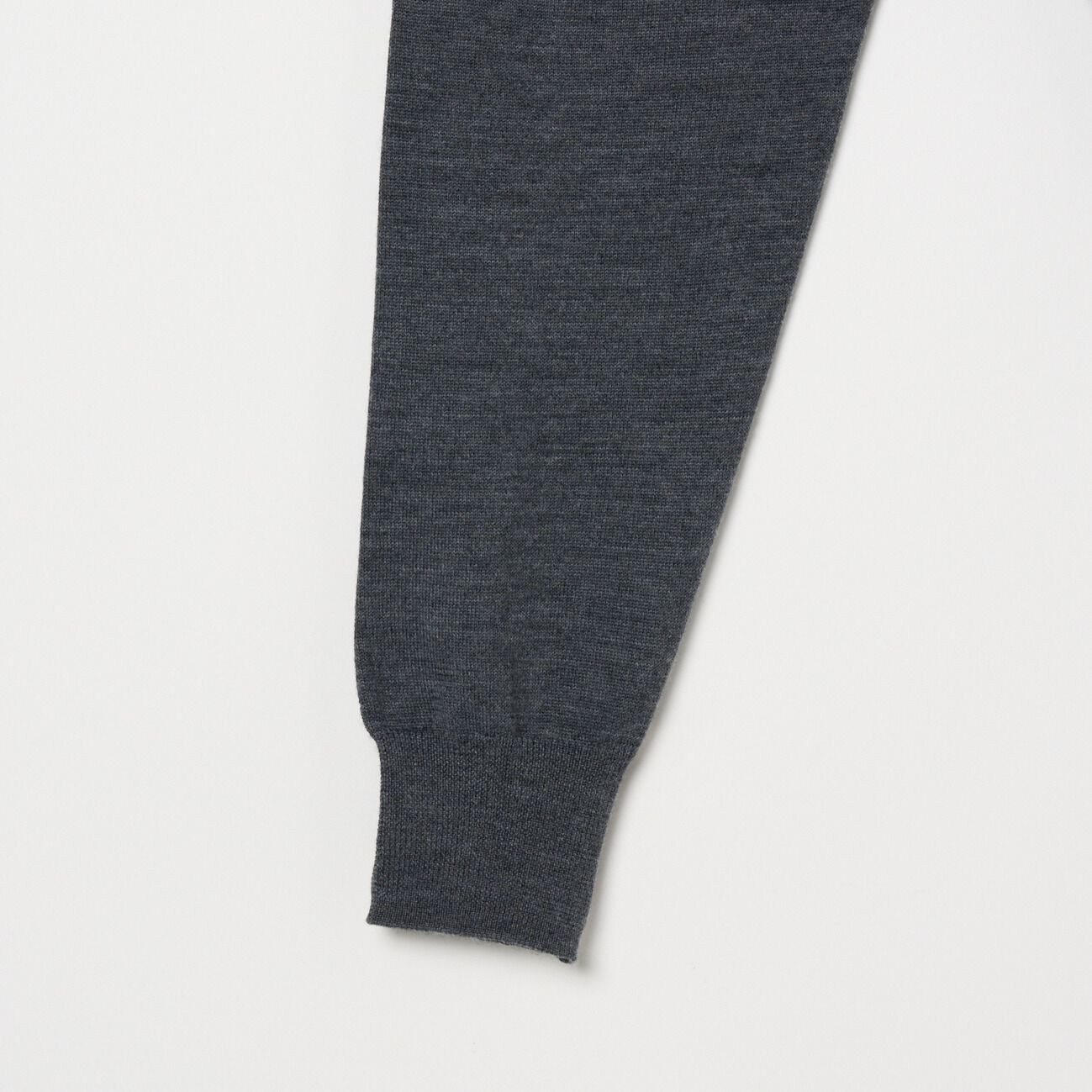  「Letroyes LAURE (TURTLE NECK)」|ニット・セーター|