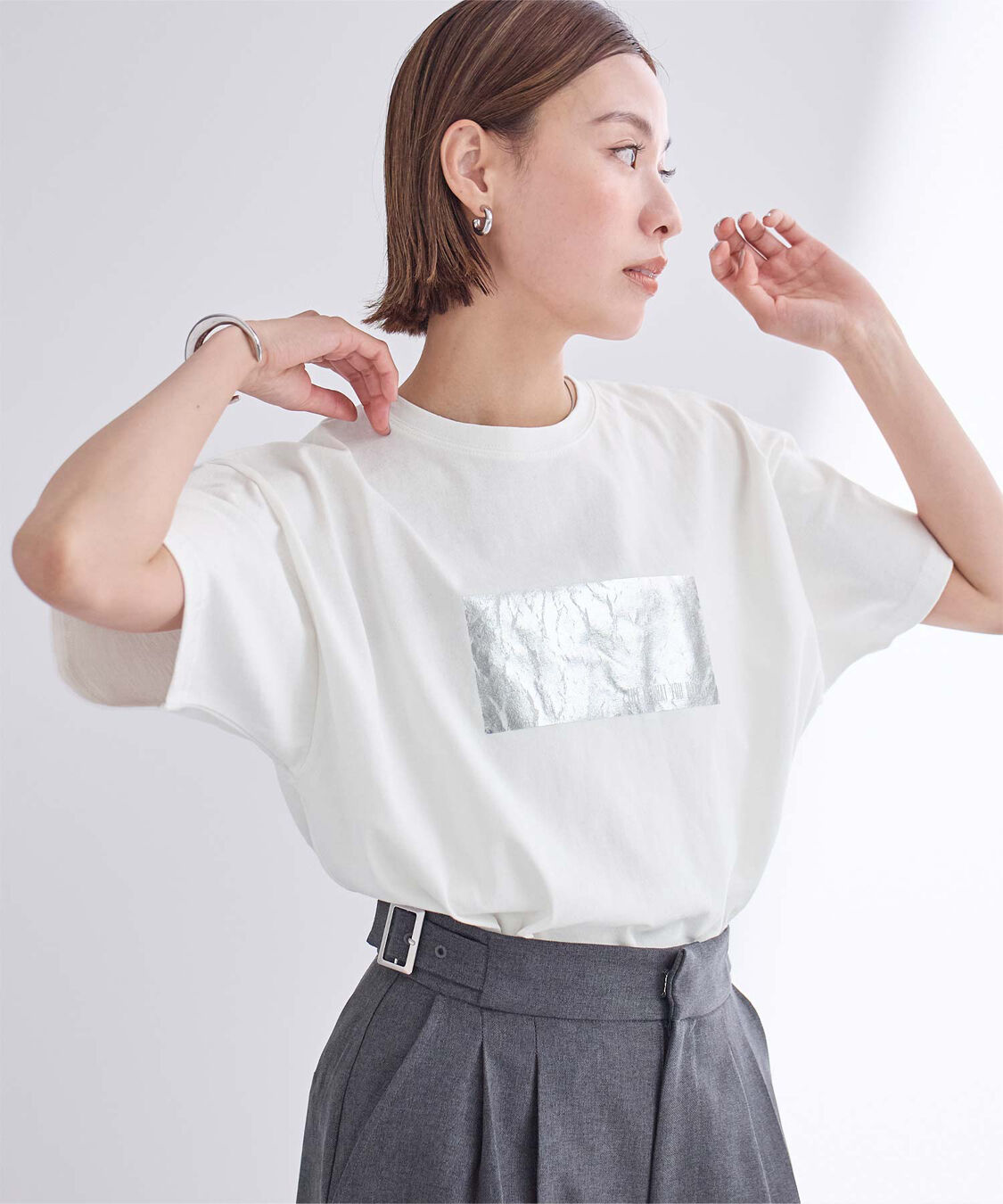 ur's「箔プリントTシャツ」|Tシャツ・カットソー|