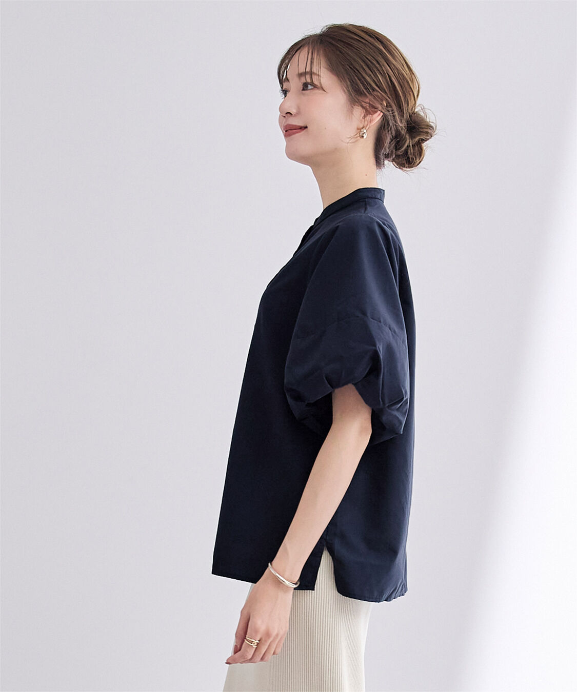 ur's「釦配色バルーンスリーブブラウス」|シャツ・ブラウス|
