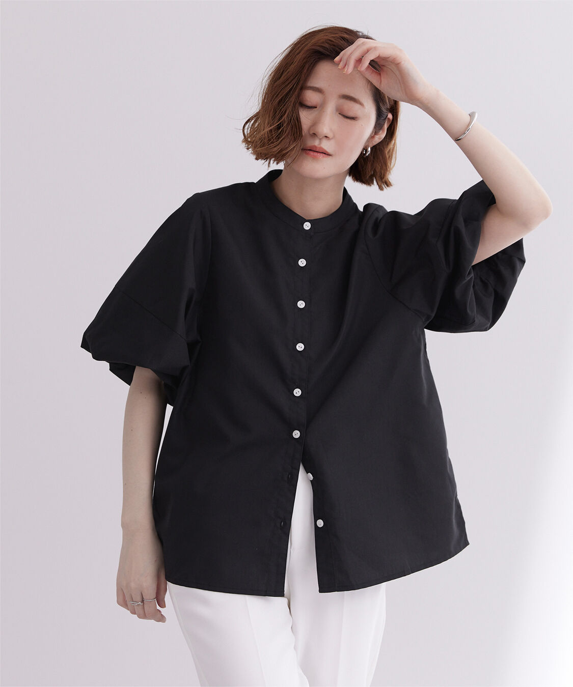 ur's「釦配色バルーンスリーブブラウス」|シャツ・ブラウス|