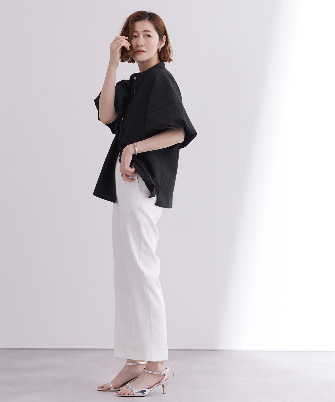 ur's「釦配色バルーンスリーブブラウス」|シャツ・ブラウス|