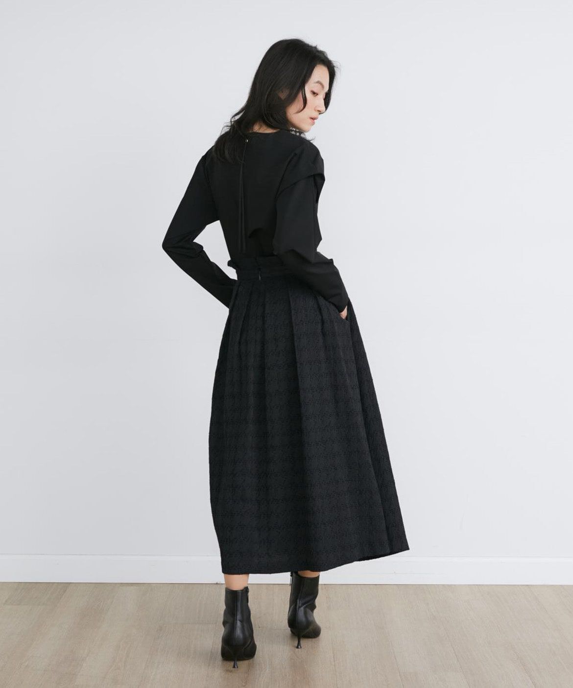 INED「《大きいｻｲｽﾞ》ｱｼﾝﾒﾄﾘｰﾃﾞｻﾞｲﾝｶｯﾄｿｰ《la veille by SUP」|Tシャツ・カットソー|