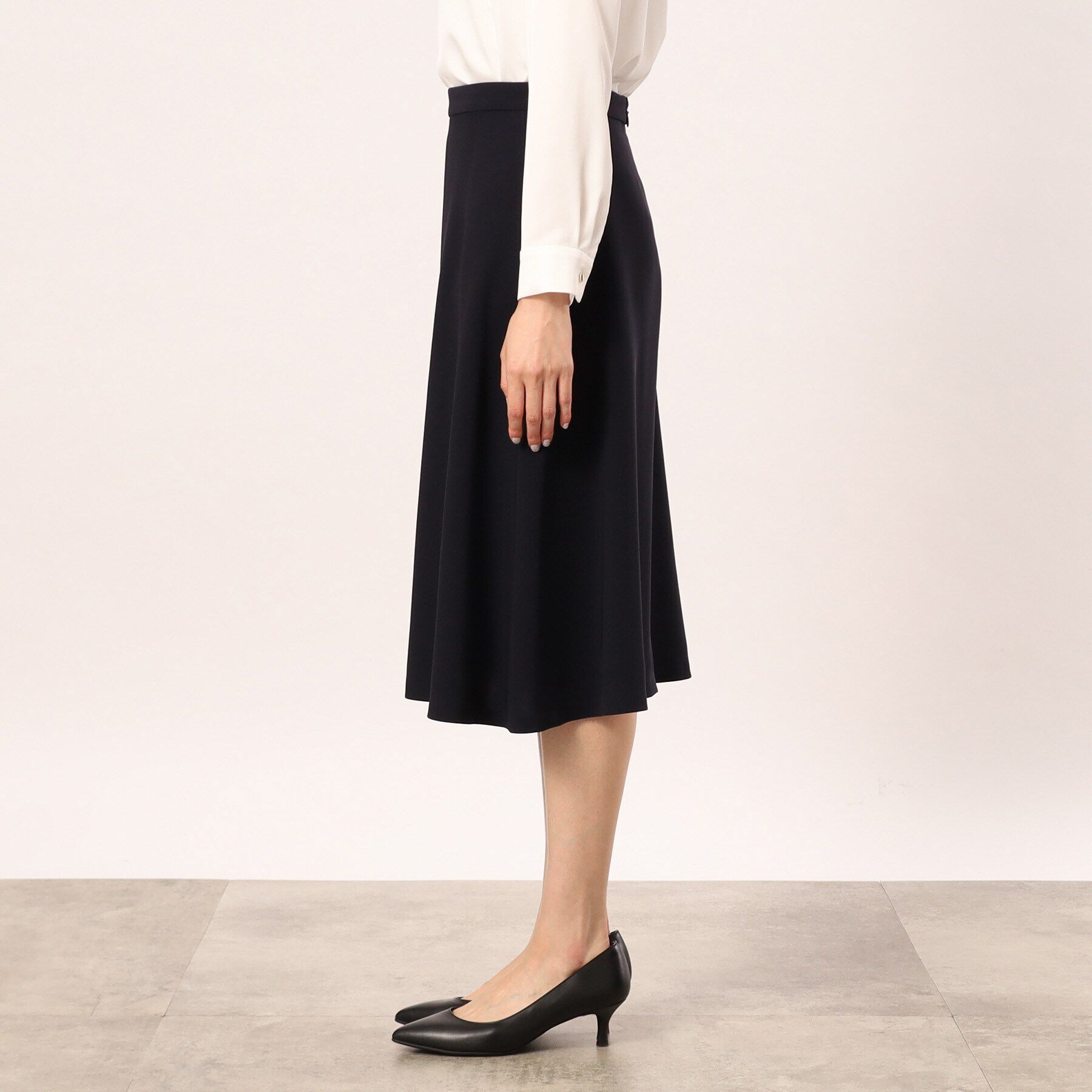 UNTITLED「トリアセエアクロススカート」|スカート|