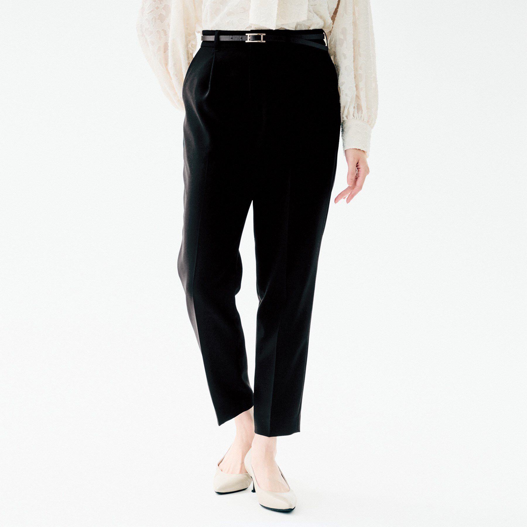 UNTITLED「テーパードパンツ」|その他|