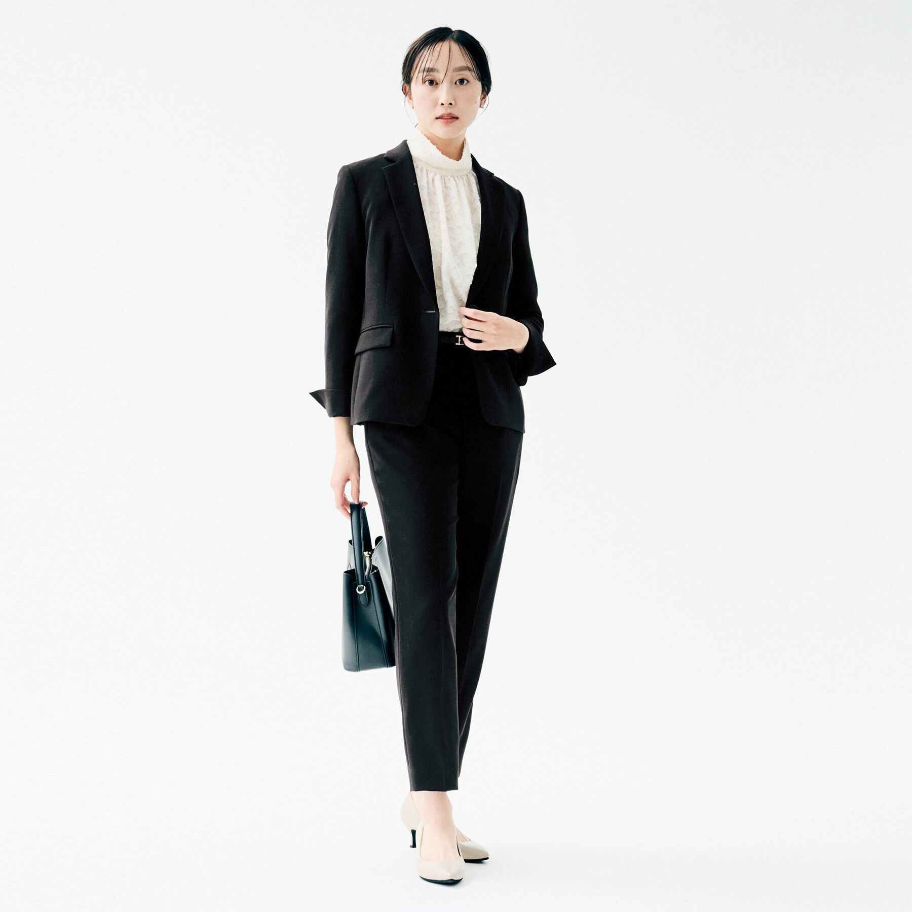 UNTITLED「テーパードパンツ」|その他|