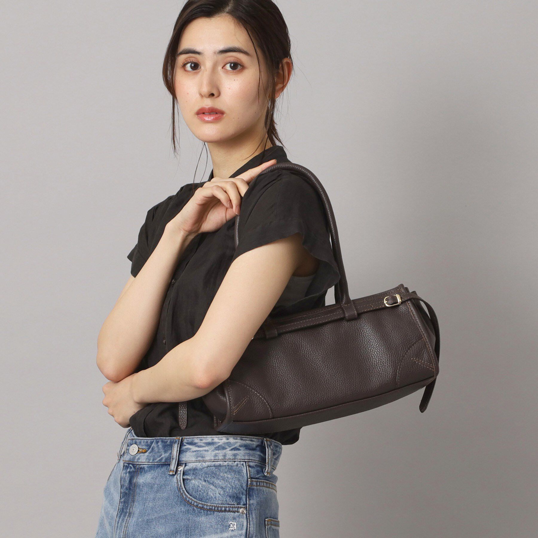 DRESSTERIOR「AULENTTI（オウレンティ）横長ベルト付きボストンバッグ」|ボストンバッグ|