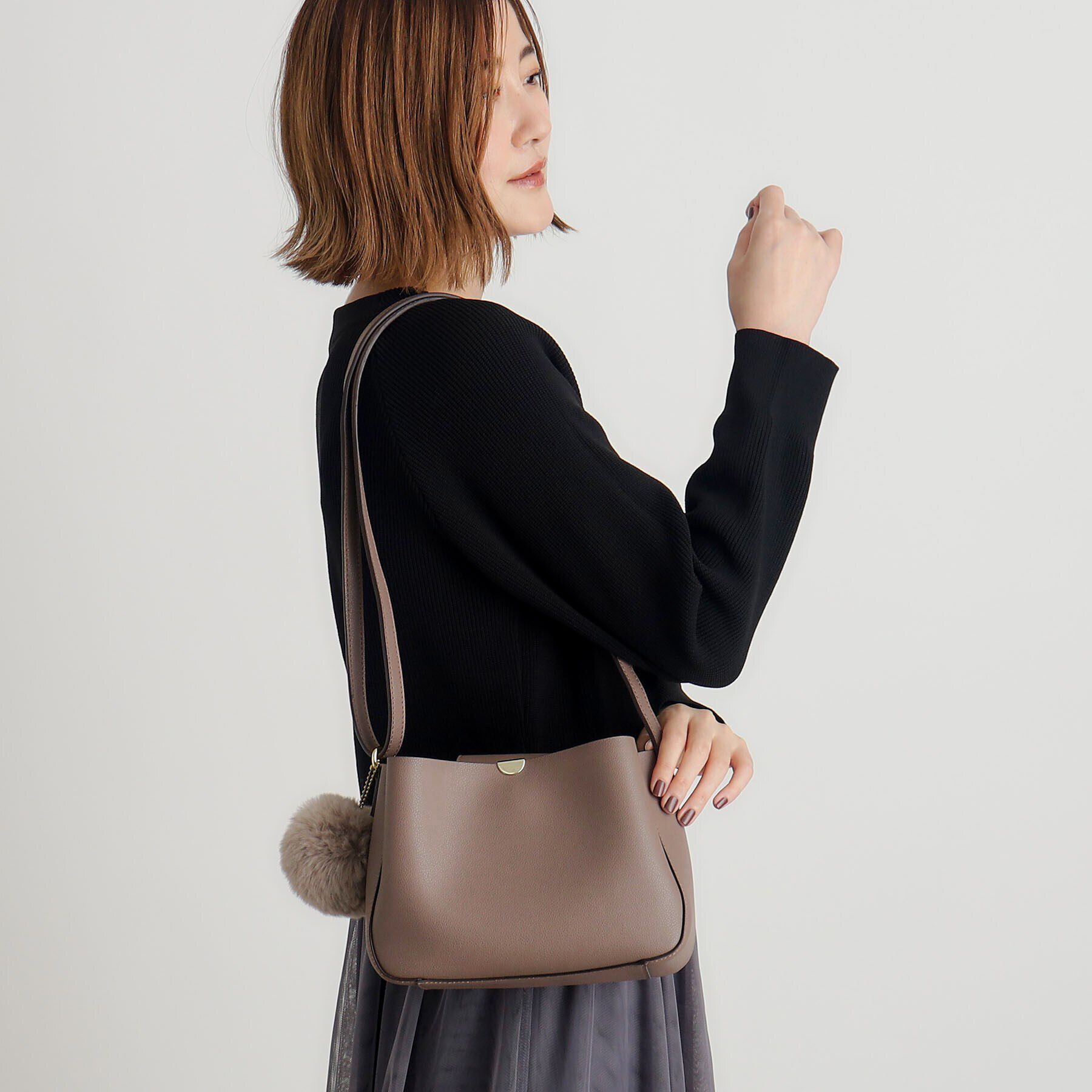 grove「【人間工学】ラウンド3層ショルダー」|ショルダー・メッセンジャー|