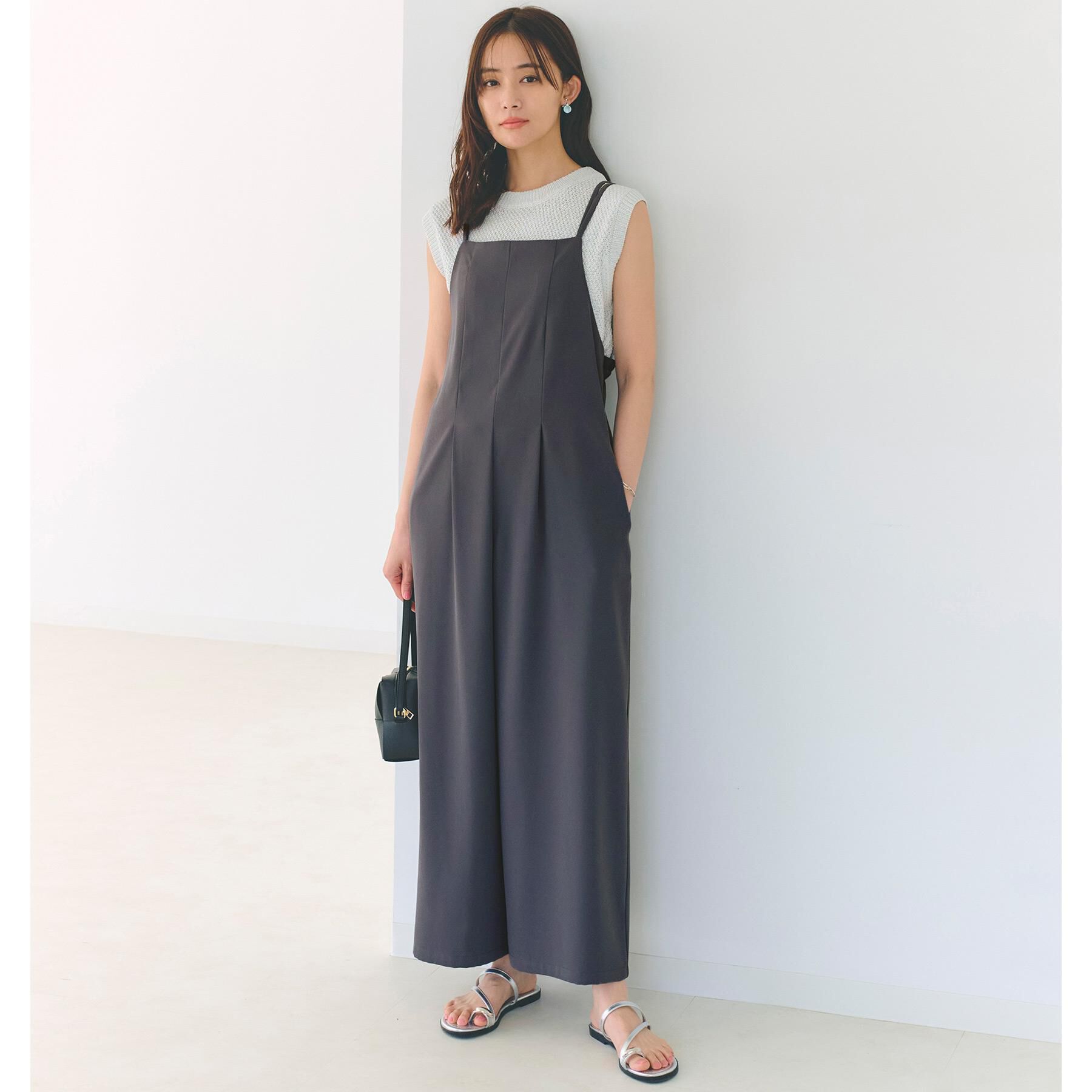 grove「一枚でこなれる、大人のイージーサロペット」|オールインワン|チャコールグレー(0