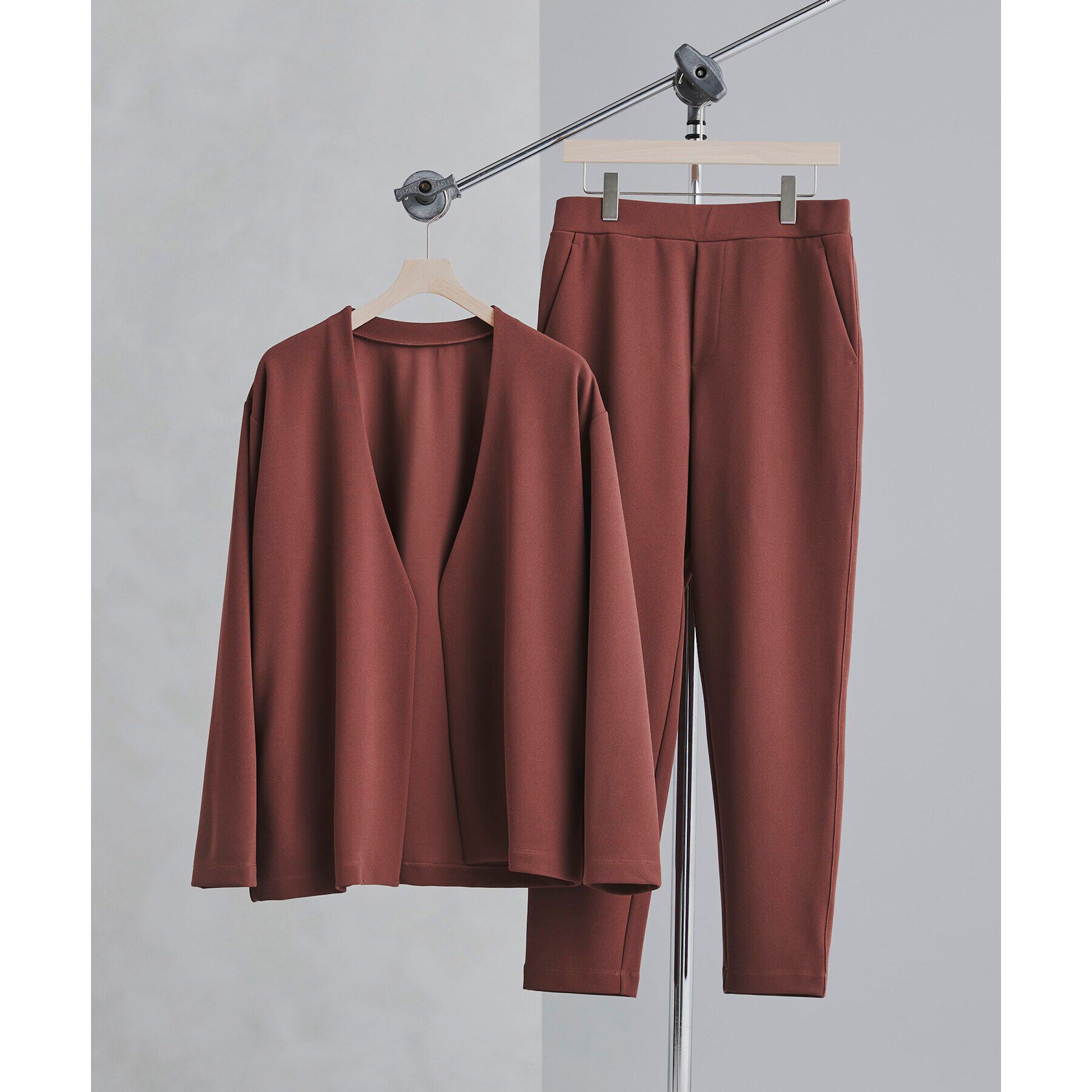 tk.TAKEO KIKUCHI「2.5mileジョーゼットセットアップ」|スーツ|ﾀﾞｰｸﾌﾞﾗｳﾝ(043)