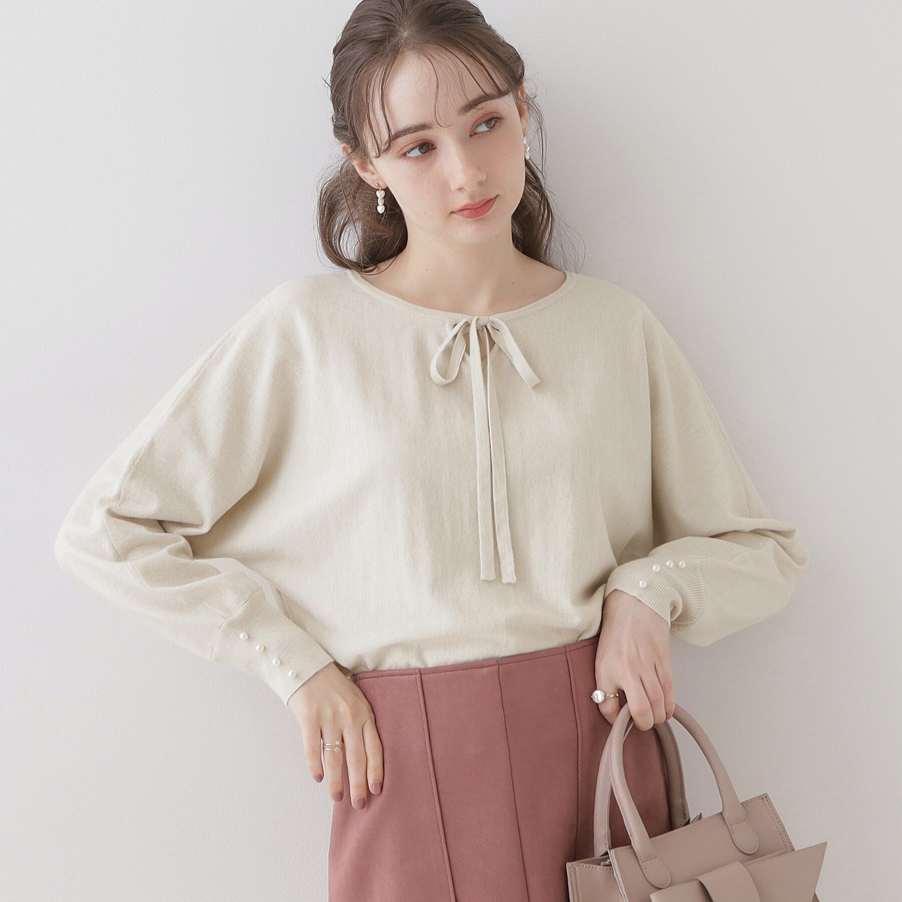 Couture broach「【美シルエットニット】リボン2WAYフェイクパール袖ドルマンニット」|ニット・セーター|