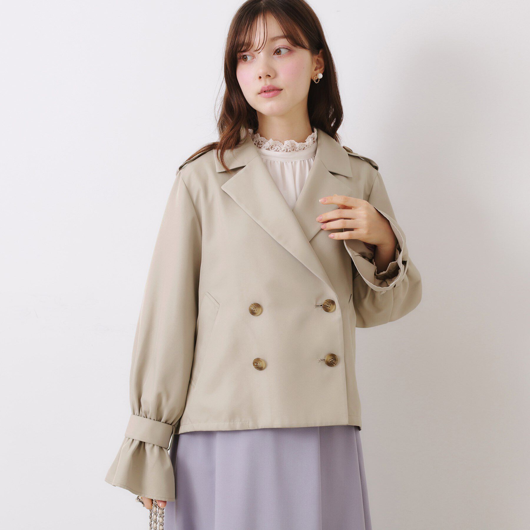 Couture broach「【華やか・主役級】ショートトレンチ」|トレンチコート|