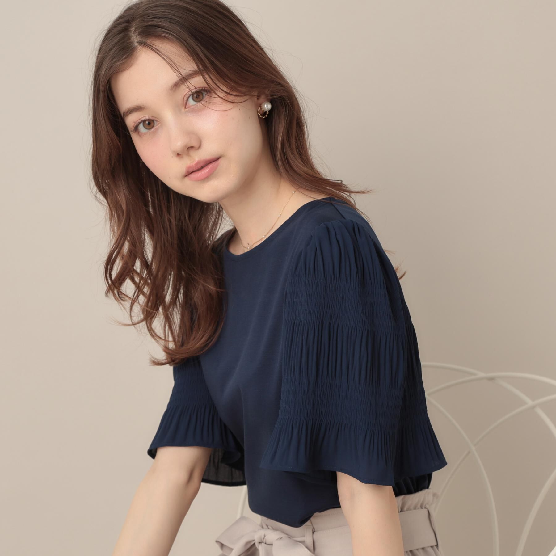 Couture broach「【接触冷感・UVカット・細見え】マジョリカシフォンスリーブトップス」|Tシャツ・カットソー|ネイビー(094)