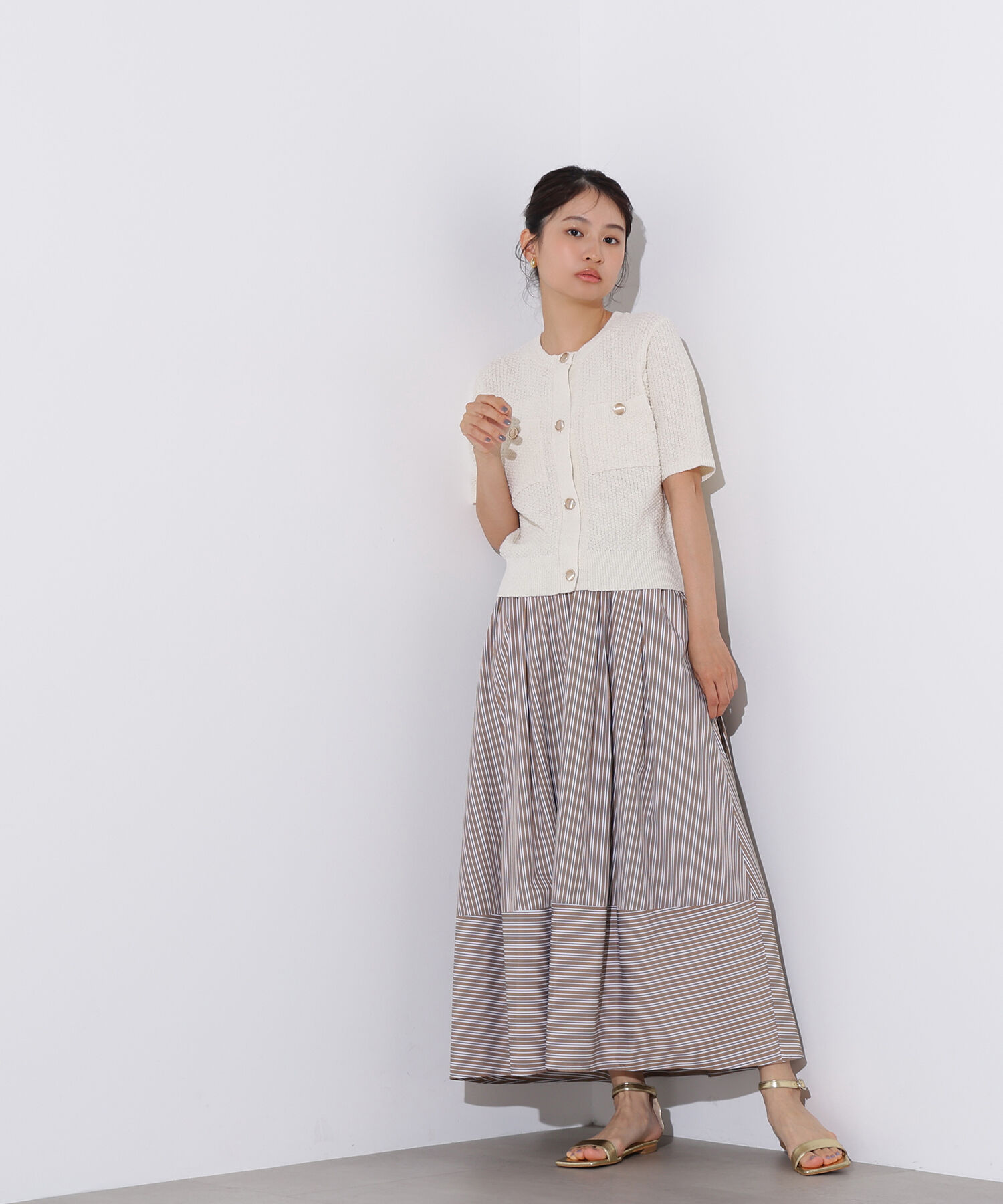  「ゴールドボタンニットカーディガン」|ニット・セーター|