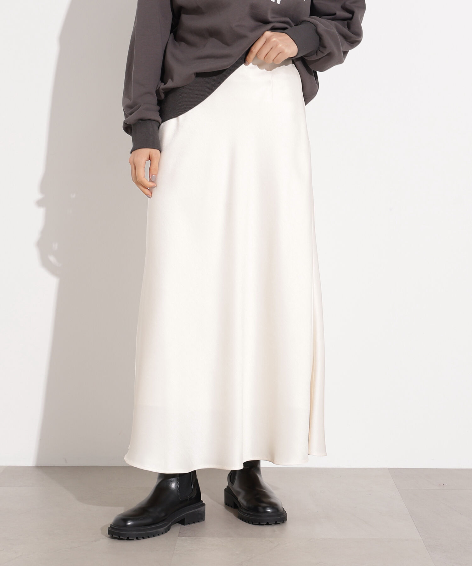  「サテンナロースカート」|スカート|