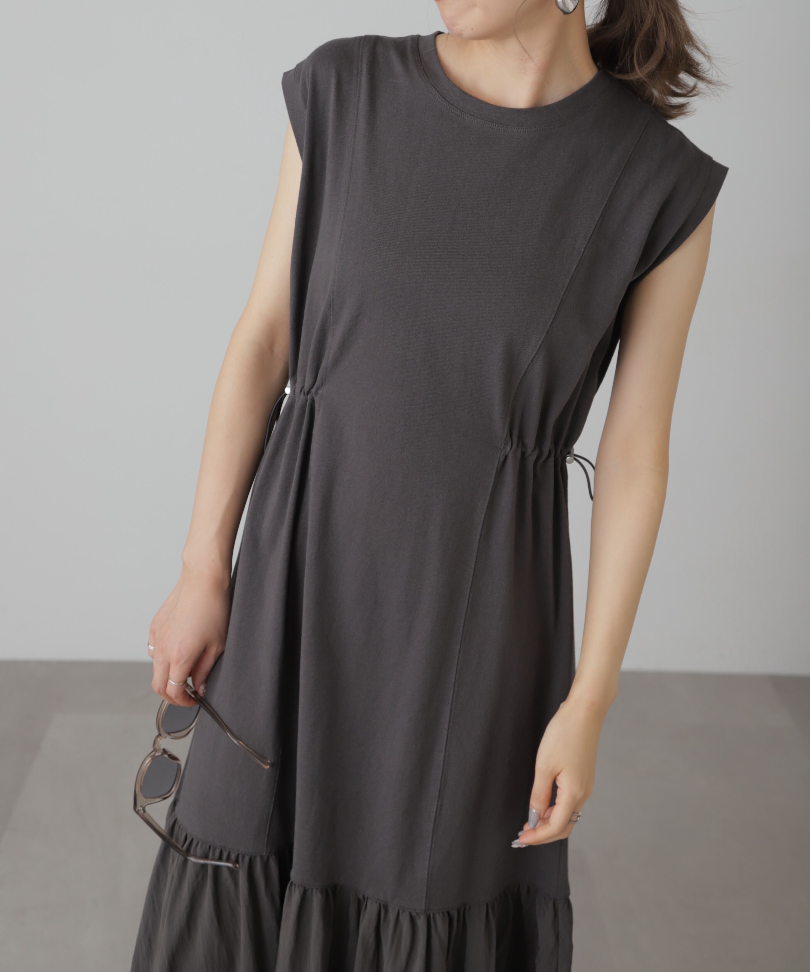  「布帛ドッキングフレンチスリーブカットワンピース」|ワンピース|