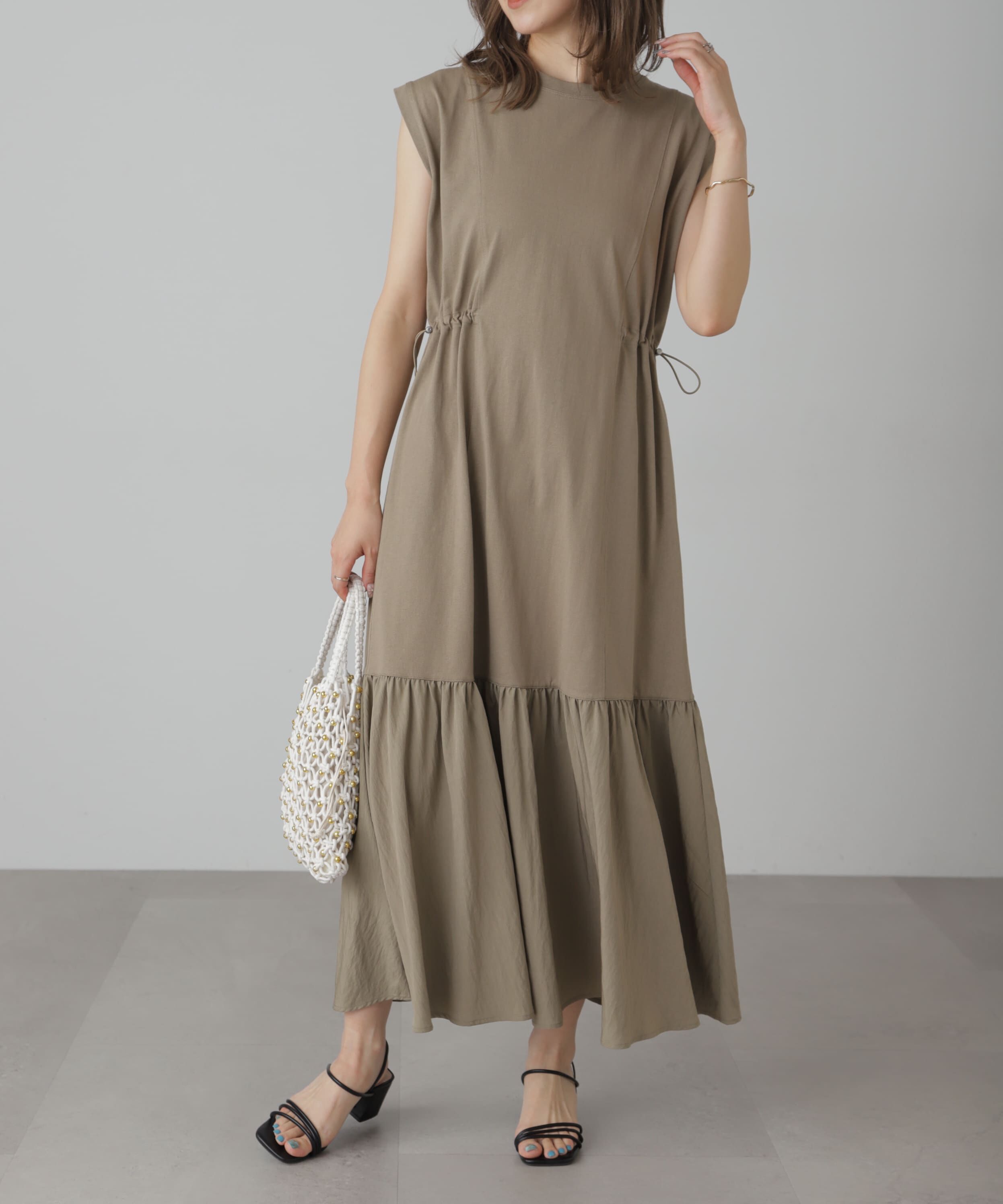  「布帛ドッキングフレンチスリーブカットワンピース」|ワンピース|