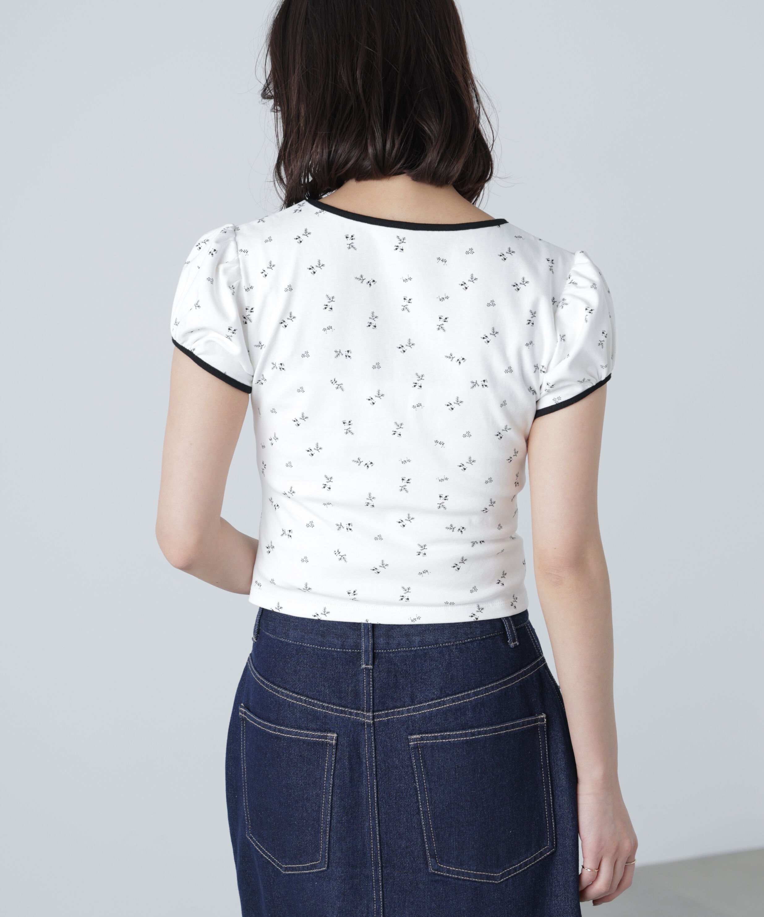  「フラワー柄コンパクトTシャツ」|Tシャツ・カットソー|