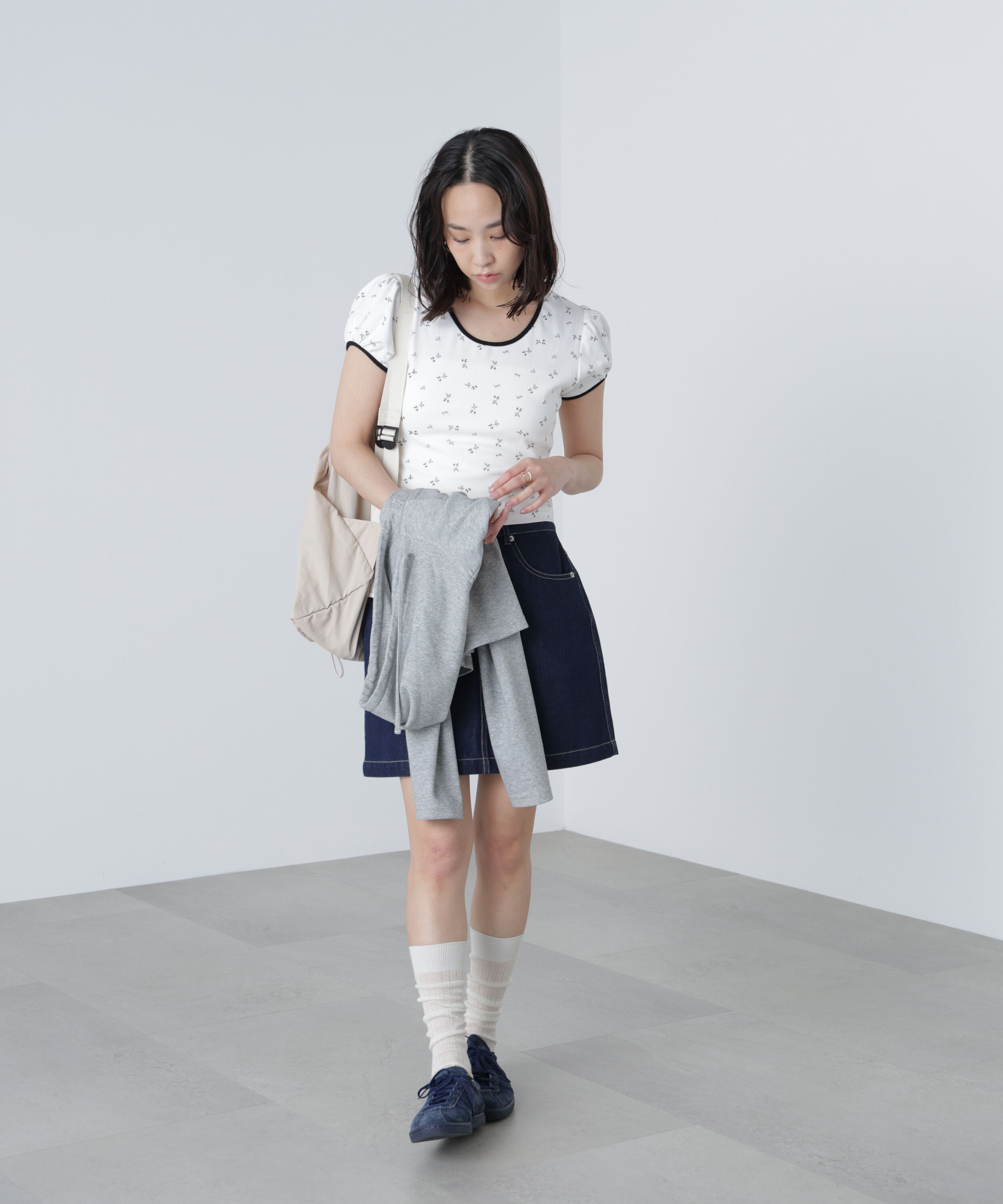  「フラワー柄コンパクトTシャツ」|Tシャツ・カットソー|