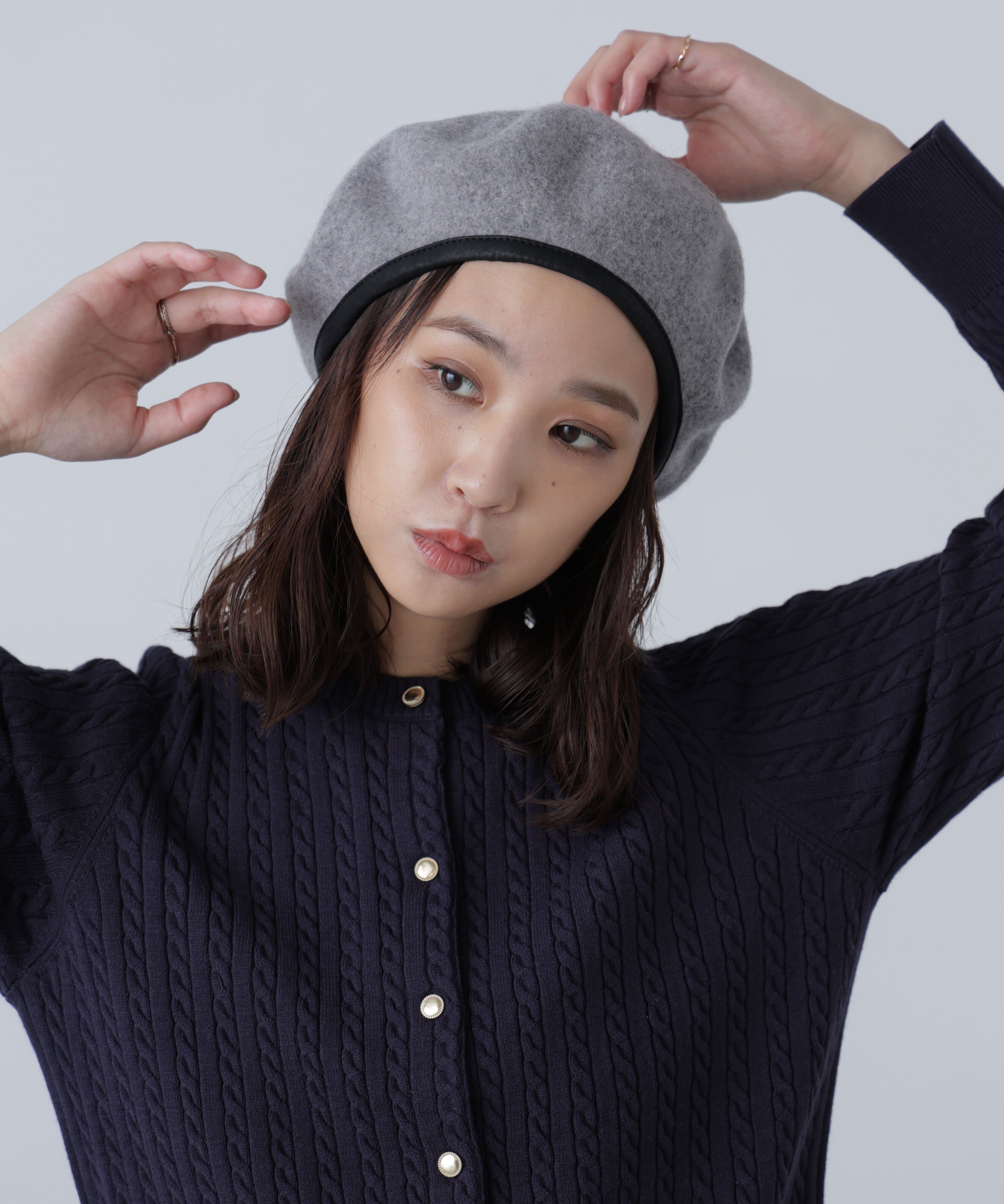  「パイピングバスクベレー」|ソックス|グレー