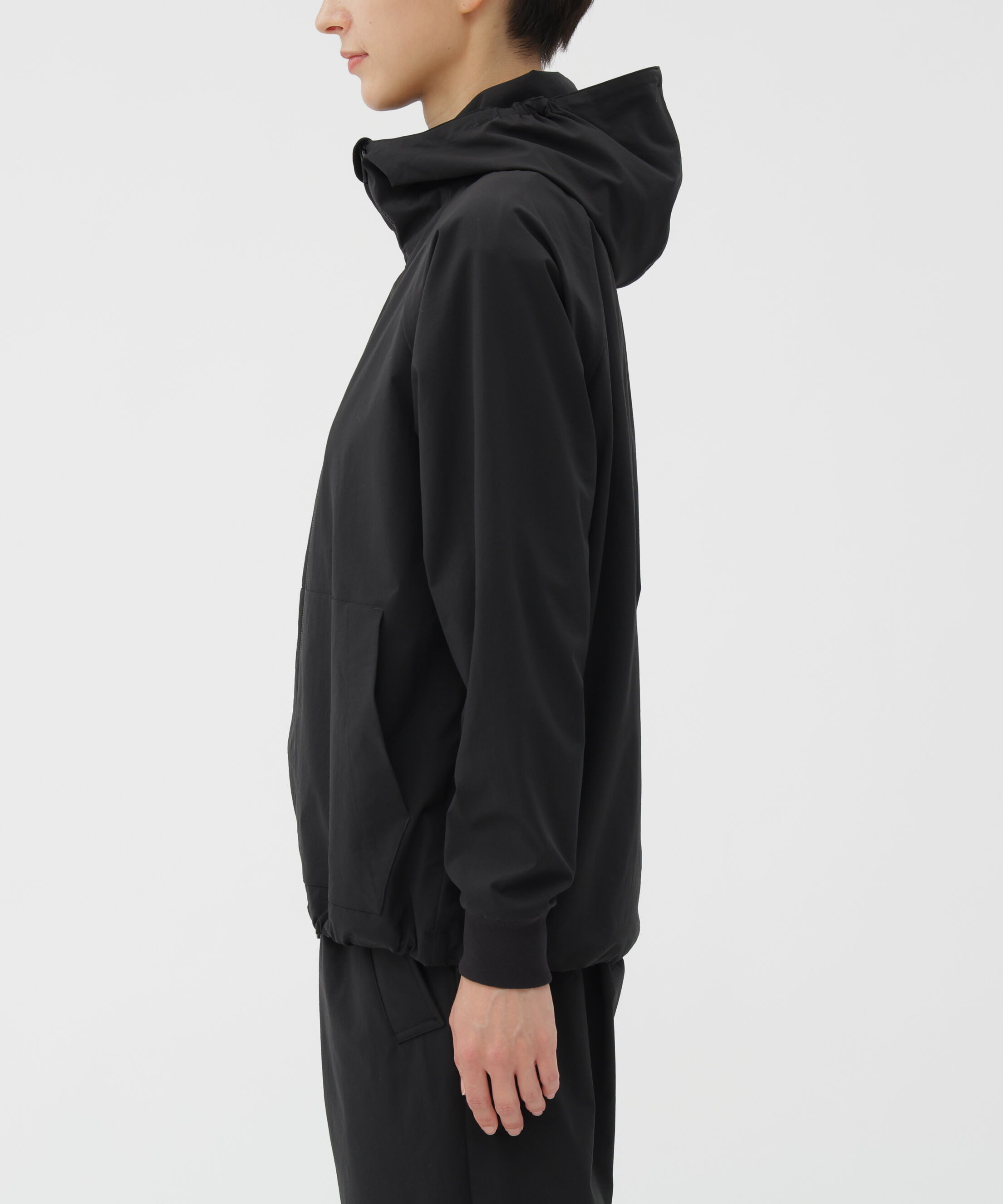  「STRETCH POLYESTER HEAVY POPLIN BLOUSON」|その他|