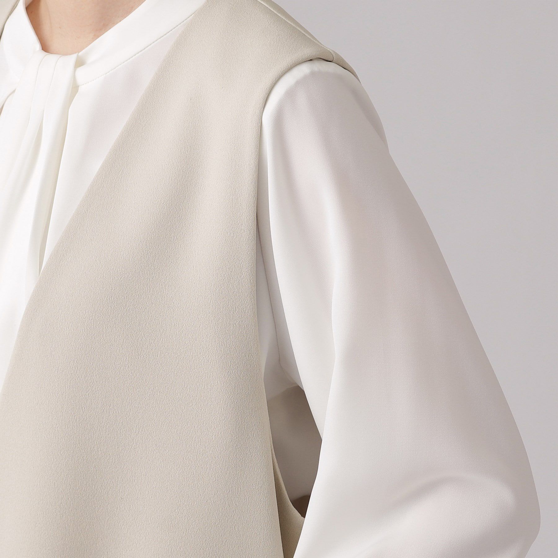 SHOO･LA･RUE「【通勤／デイリー／セットアップ可】マルチに使える カットジョーゼット ジレ」|ベスト・ジレ|