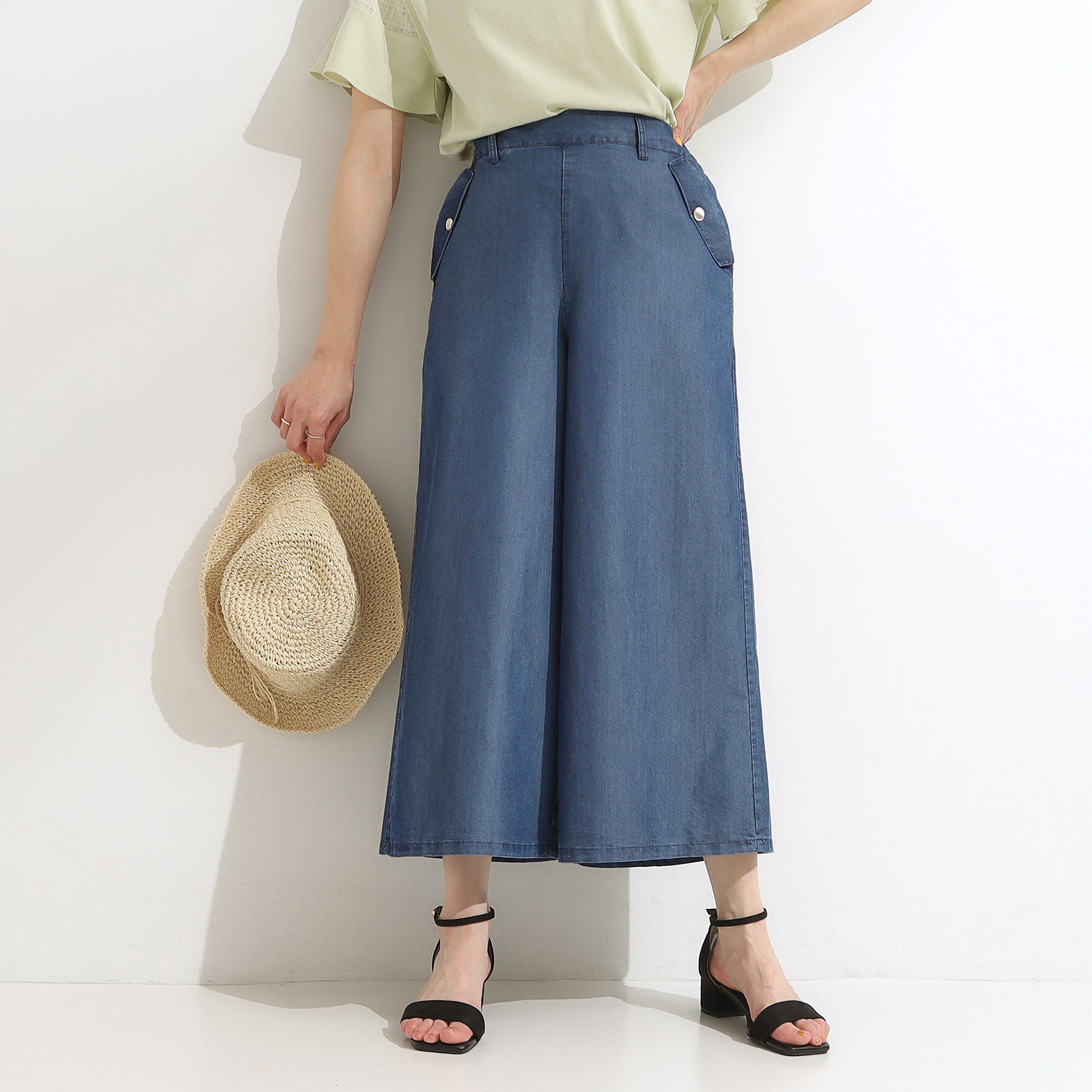 SHOO･LA･RUE「【洗える/S-LL/ひんやり】金ボタンがアクセント　大人のデニムガウチョパンツ」|デニム|ネイビー(094)