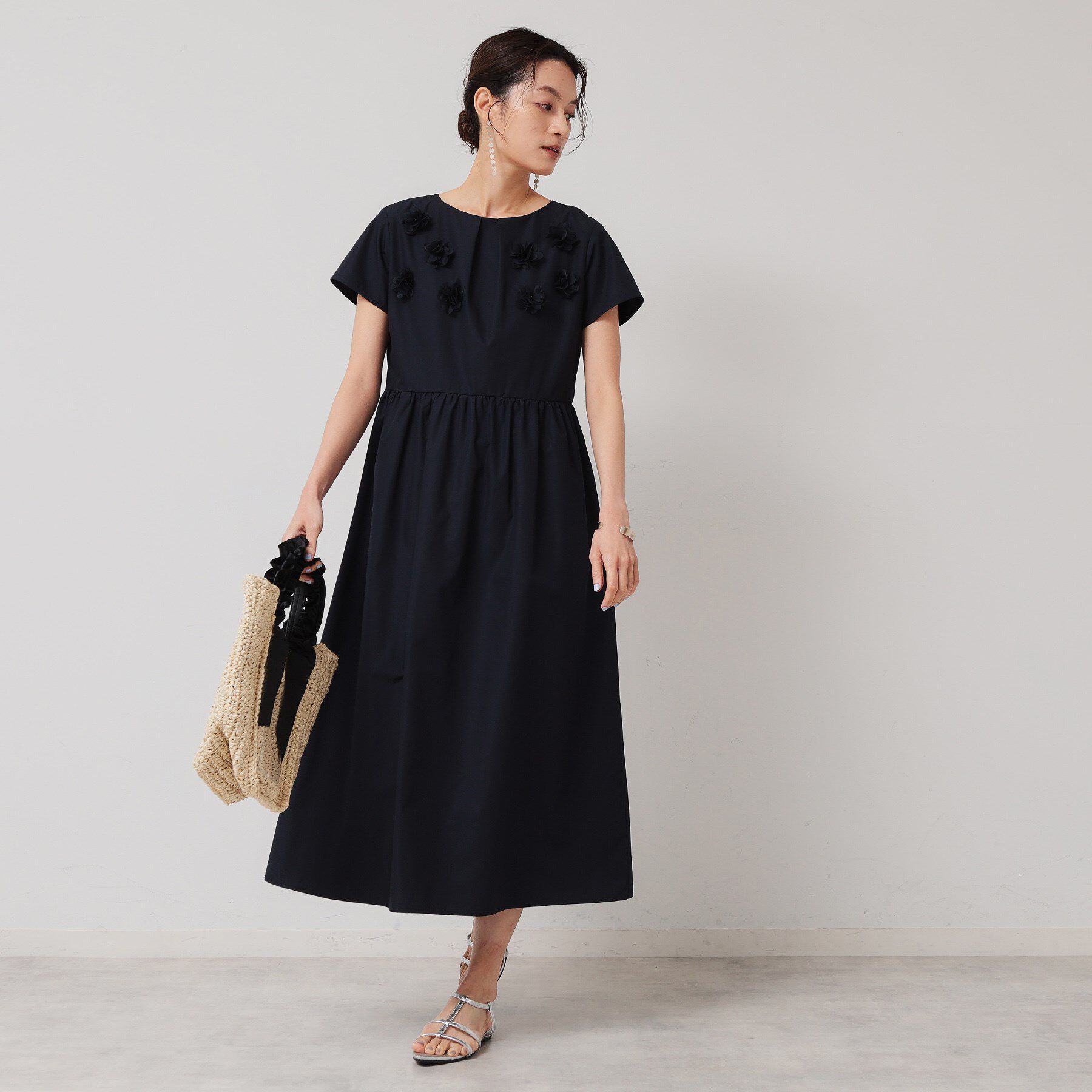 SunaUna「【接触冷感／フラワーモチーフ】フレンチスリーブワンピース」|ワンピース|ネイビー(094)