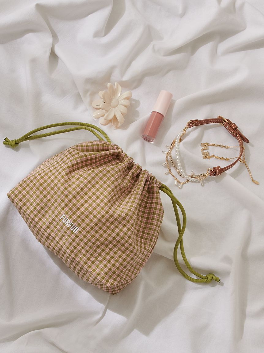 FURFUR「【WEB限定カラー】ロゴプリント巾着ポーチ」|ポーチ|GRN