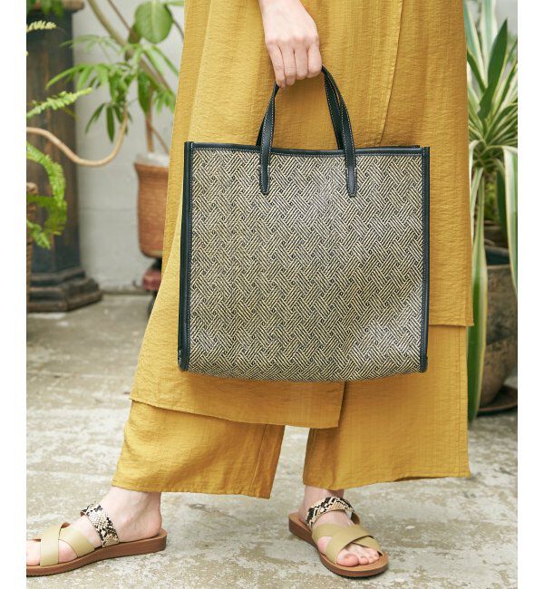 ikka「幾何柄シートスクエアトートバッグ」|その他|