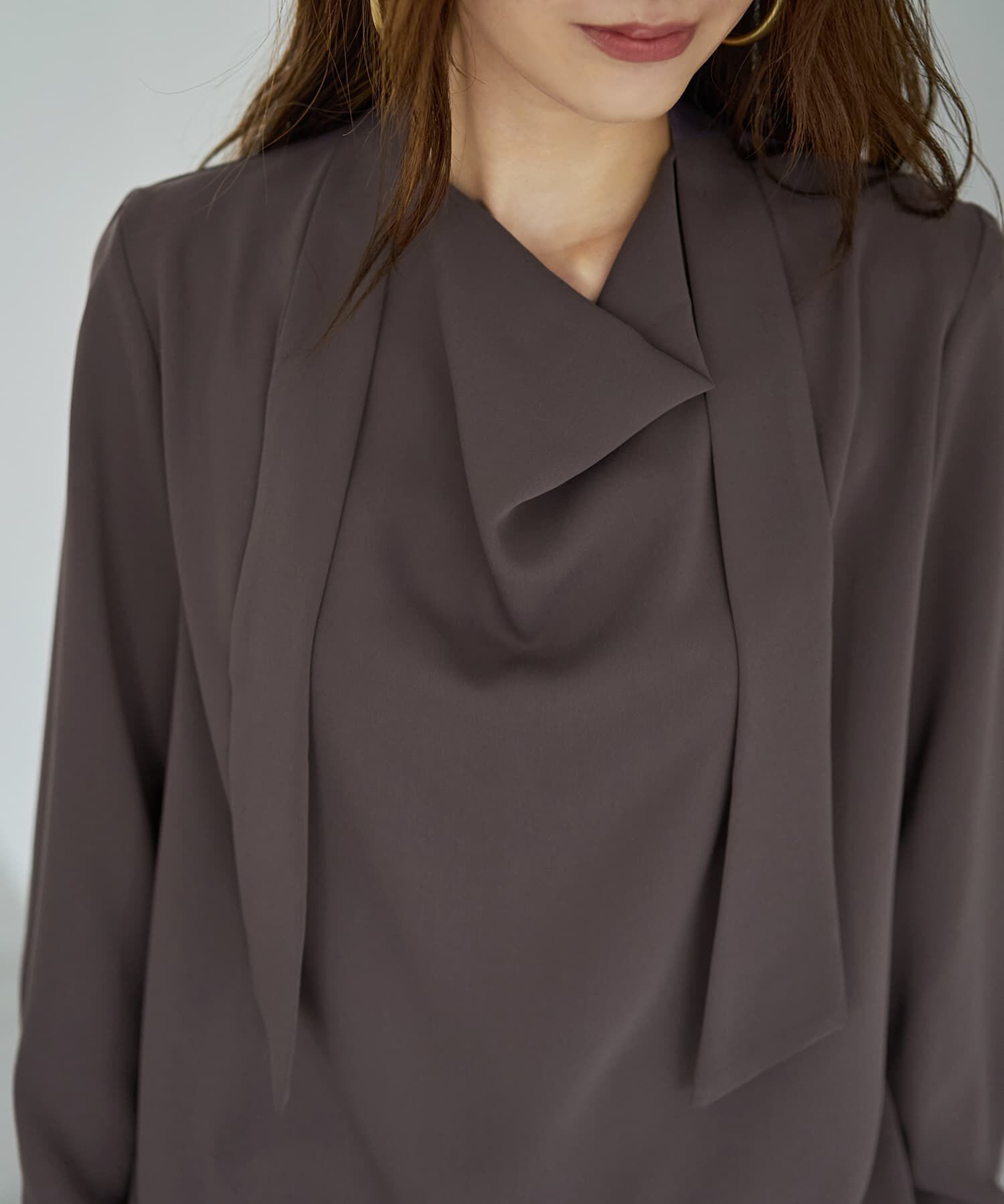 STYLE DELI「タイ付き首元ドレープブラウス」|シャツ・ブラウス|