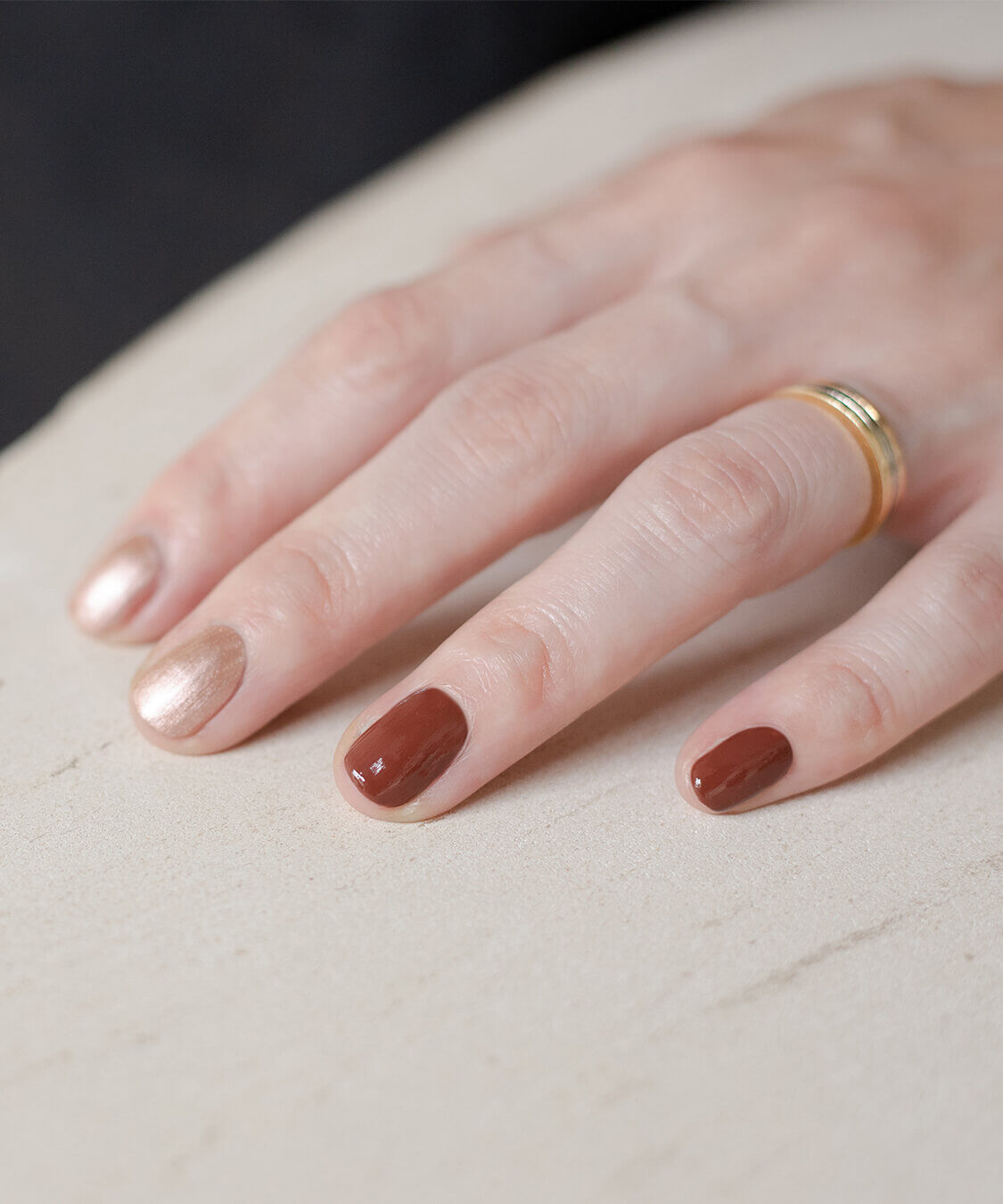 NAILS INC「LET'S GET NUDES」|ネイルカラー|