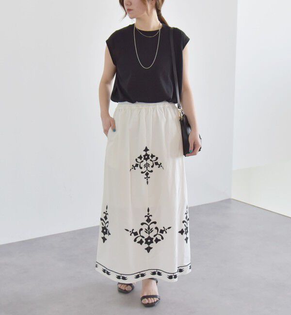 quaranciel「quaranciel:〈洗濯機可能〉エンブロイダリー フレア ロング スカート」|スカート|