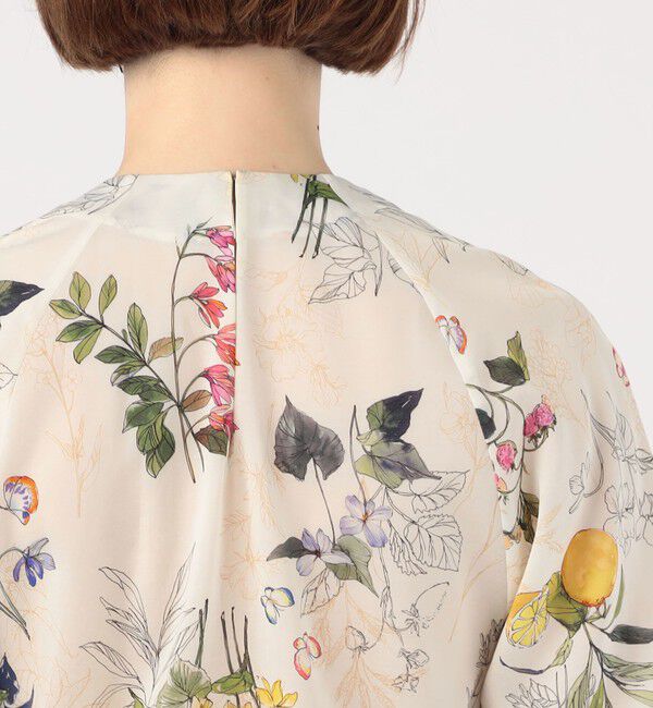 TOMORROWLAND collection「パピヨンフラワープリント パフスリーブブラウス」|シャツ・ブラウス|