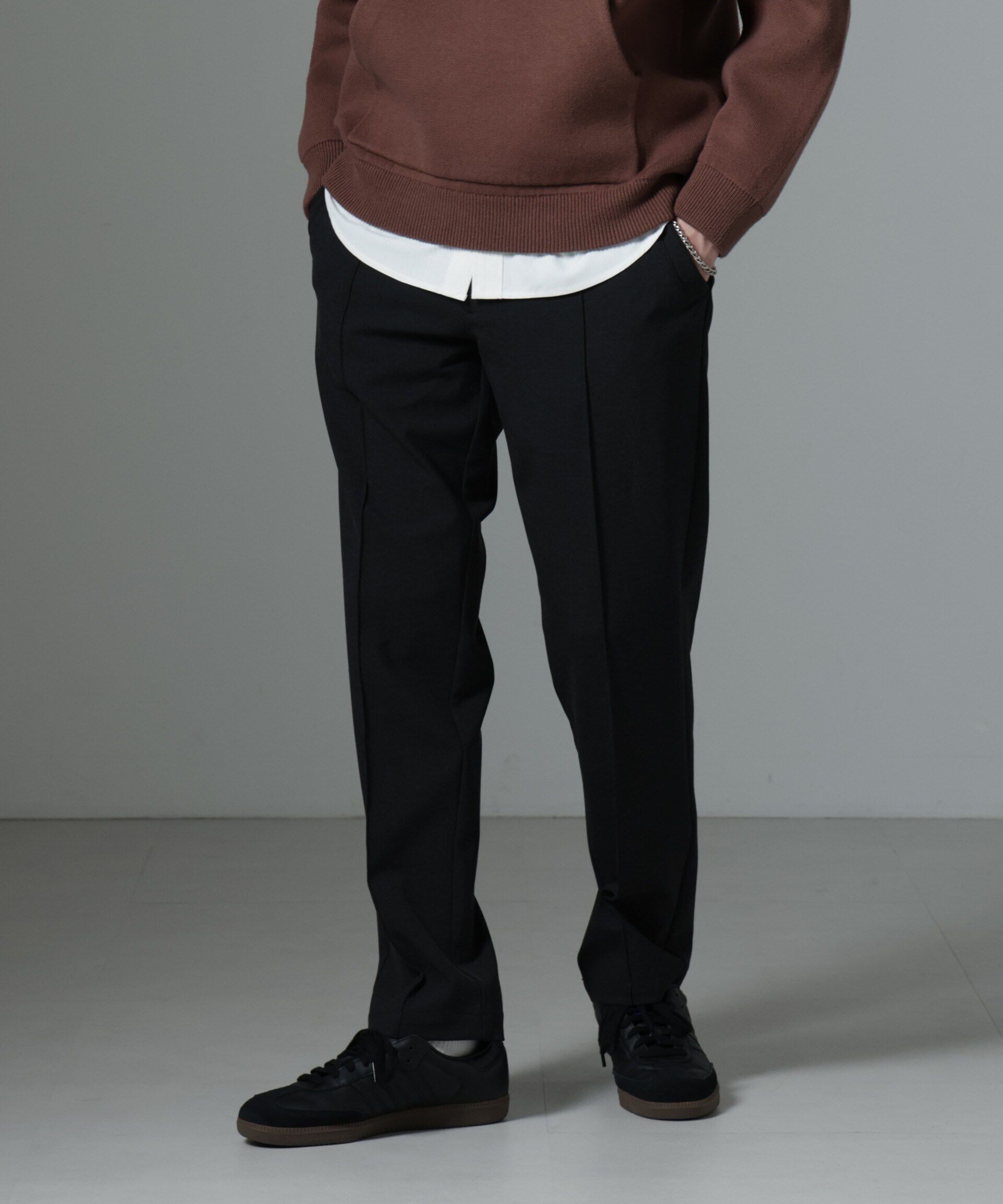 nano･universe「サイドリブストレッチイージーパンツ」|チノ|ブラック