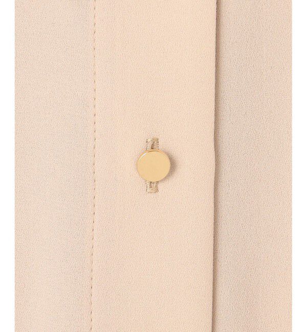 BEIGE,「【WEB限定・洗える】CLARION / ゴールド釦クルーネックブラウス」|シャツ・ブラウス|