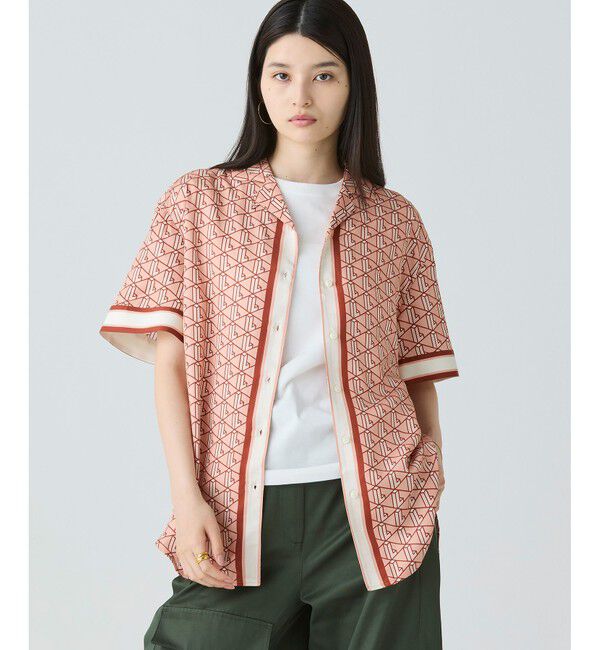 LACOSTE「ウィメンズオープンカラーモノグラムシャツ」|シャツ・ブラウス|ピンク