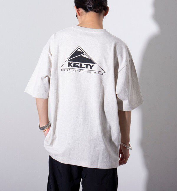 GLOSTER「【KELTY&times;GLOSTER】別注  ケルティワンポイントワッペン バックプリントTシャツ」|Tシャツ・カットソー|