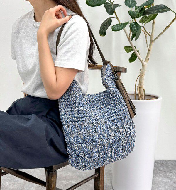 fredy emue「MIXペーパー柄編みワンハンドルバッグ」|かごバッグ|ライトブルー