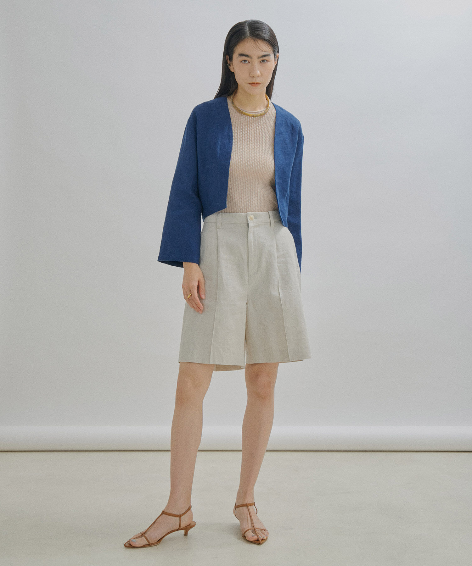 SALON adam et rope'「【Alderney（アルダニー）】ノーカラーブルージャケット」|ノーカラージャケット|