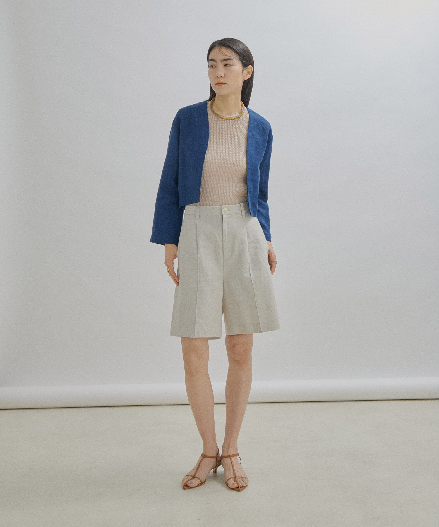 SALON adam et rope'「【Alderney（アルダニー）】ノーカラーブルージャケット」|ノーカラージャケット|