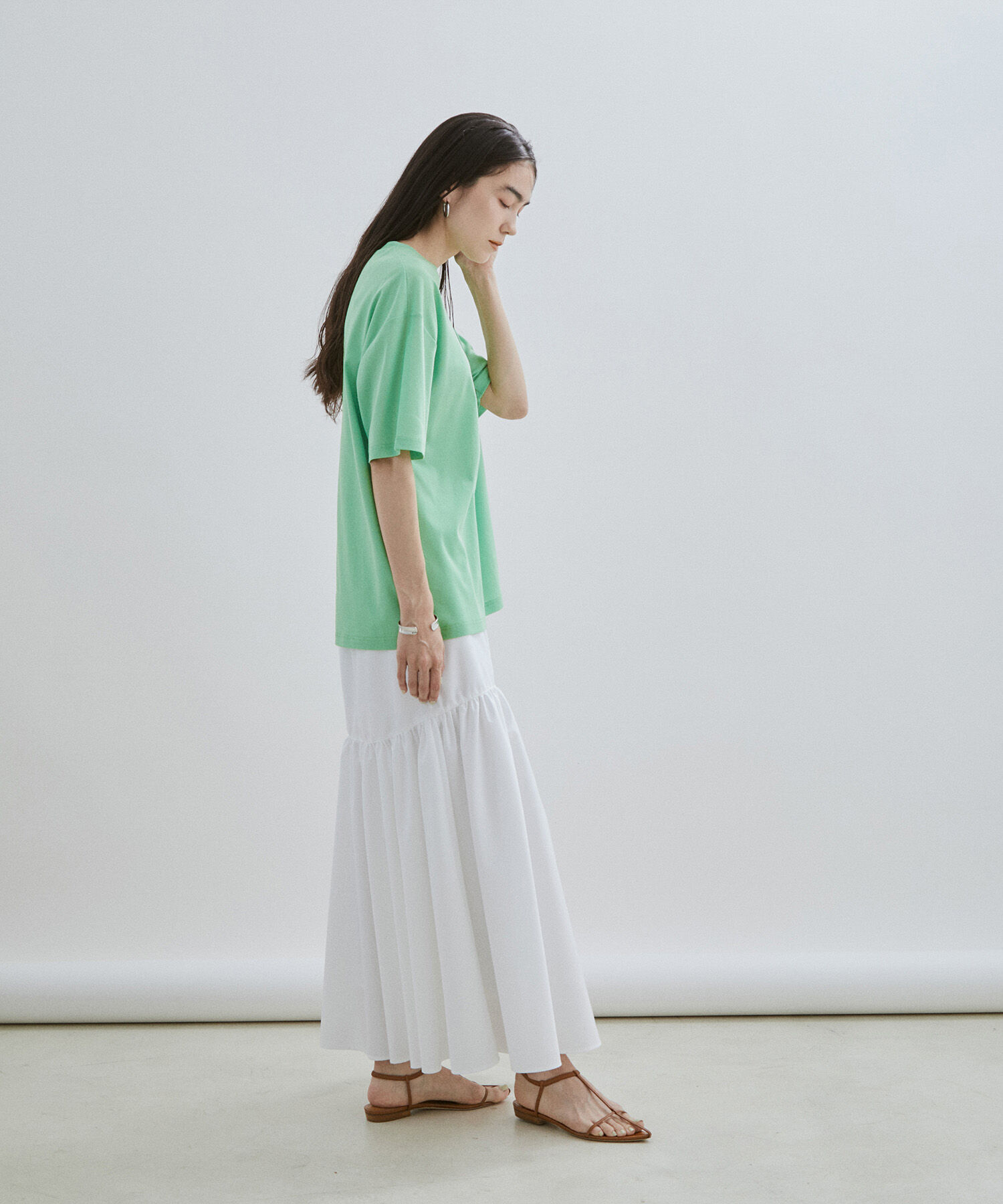 SALON adam et rope'「【WEB限定】【接触冷感・吸水速乾】バックスリットシアーTシャツ」|Tシャツ・カットソー|