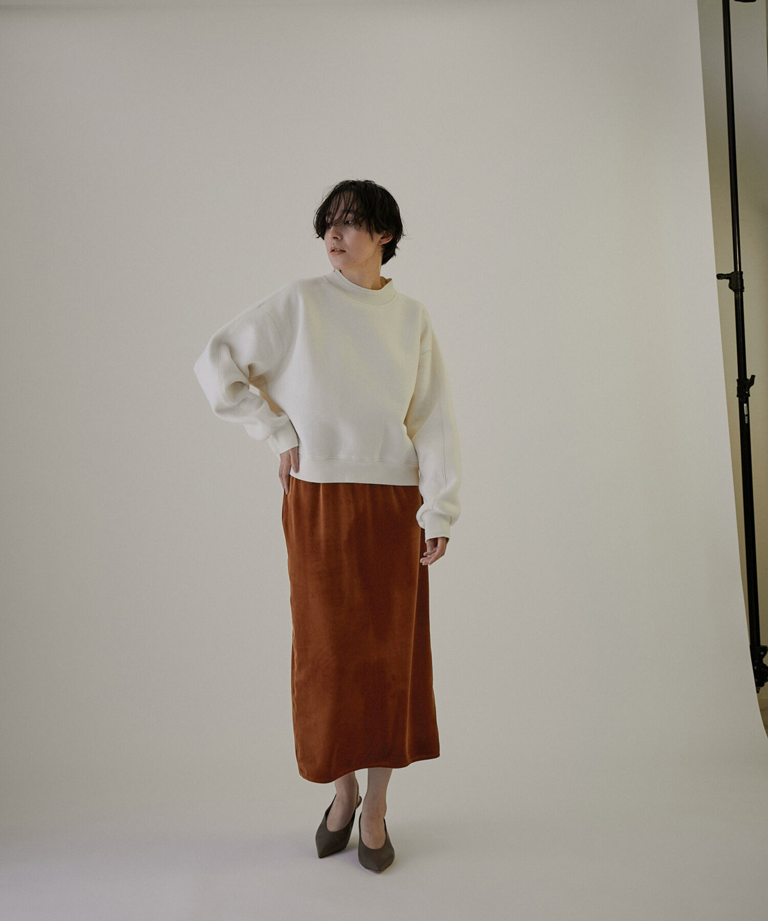 SALON adam et rope'「ベロアロングスリットタイトスカート【セットアップ対応・洗える】」|スカート|