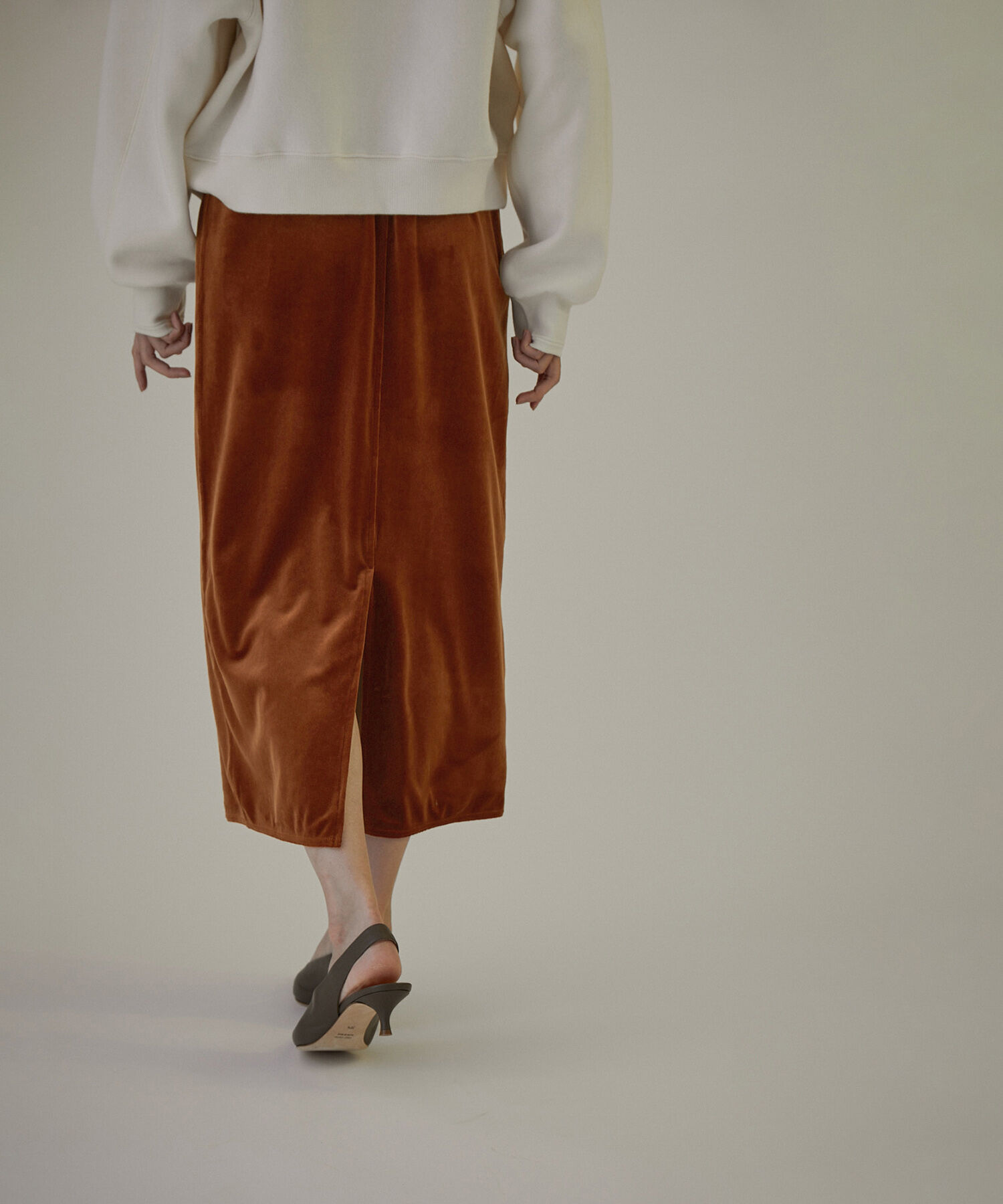 SALON adam et rope'「ベロアロングスリットタイトスカート【セットアップ対応・洗える】」|スカート|