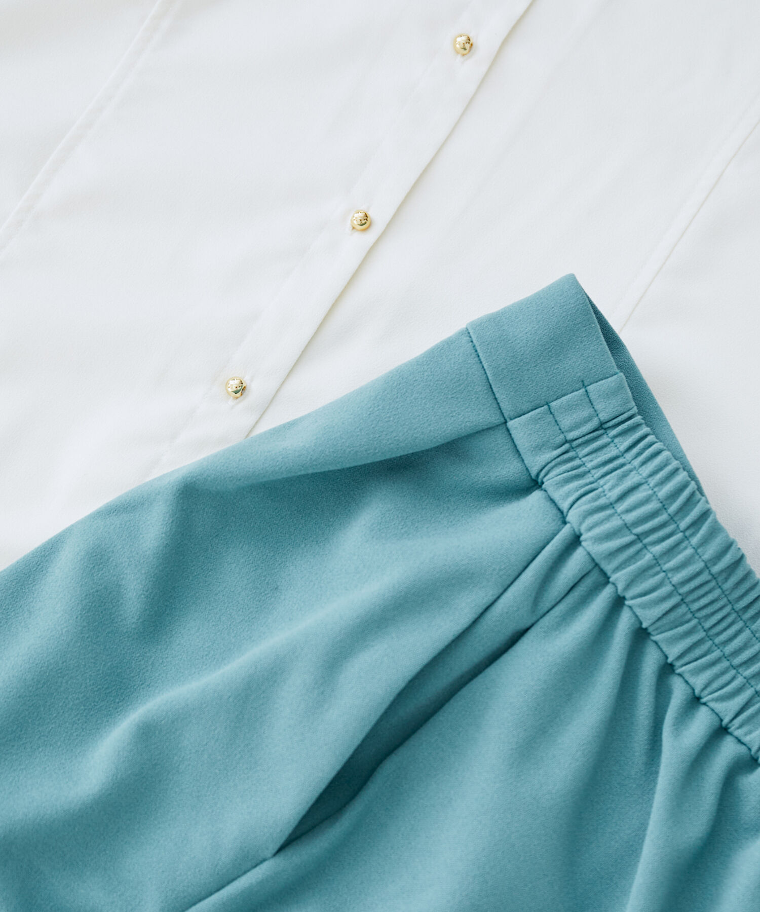 vis-a-vis「【WEB限定】【SET】キラッと釦ブラウス＆テーパードパンツセット【sustainable】」|シャツ・ブラウス|