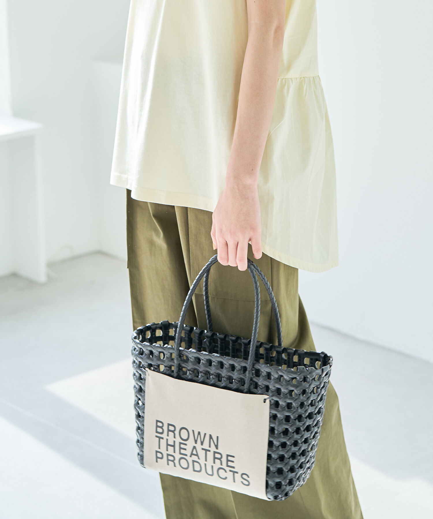 VIS「【BROWN THEATRE PRODUCTS】ロゴラベルバスケットバッグ」|かごバッグ|