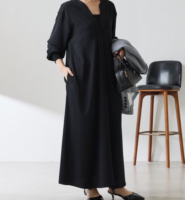  「ジャージVネックワンピース/セレモニー」|ワンピース|
